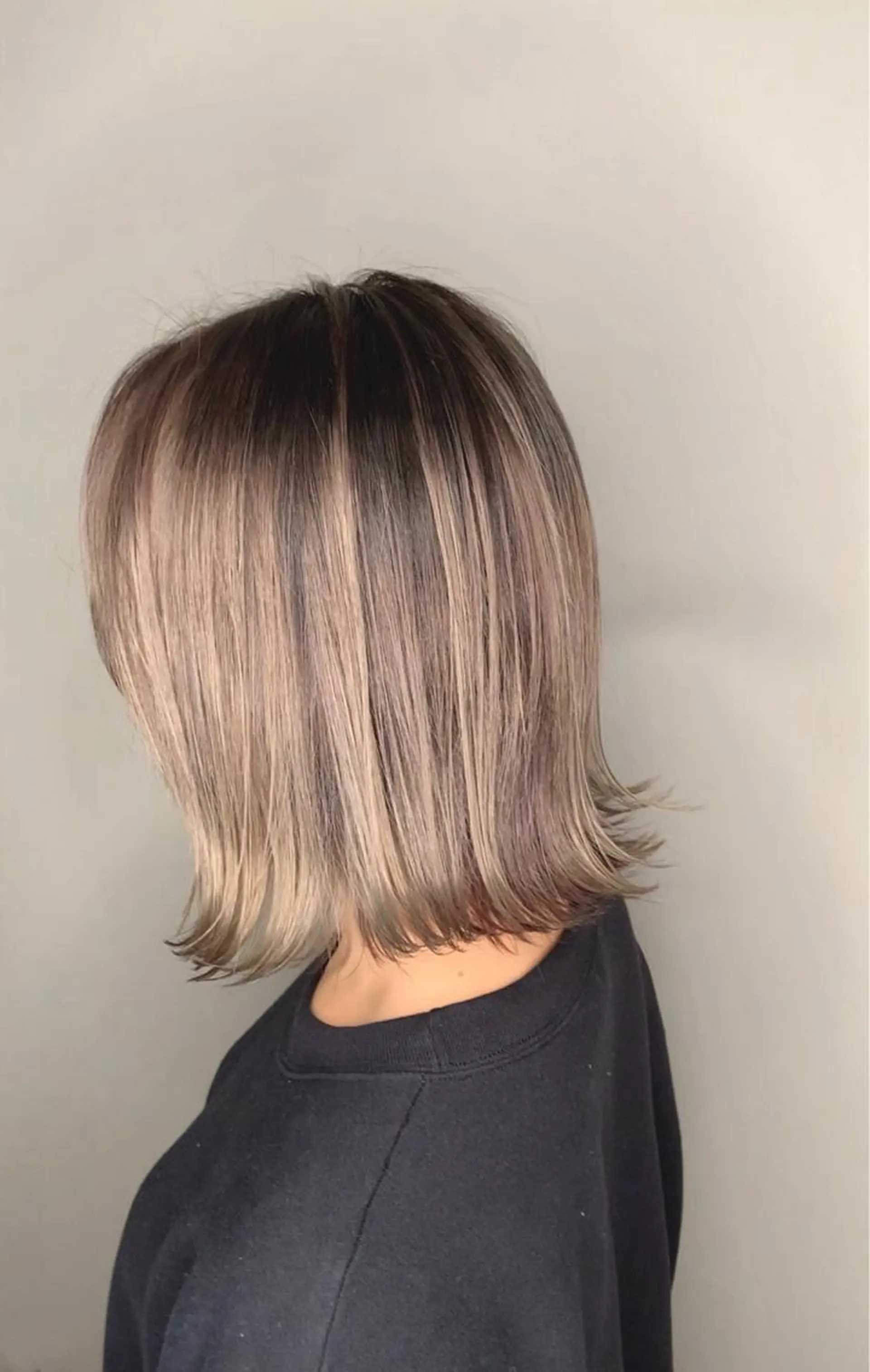 カラー 透明感カラー ROBBY HIMERIのヘアスタイル