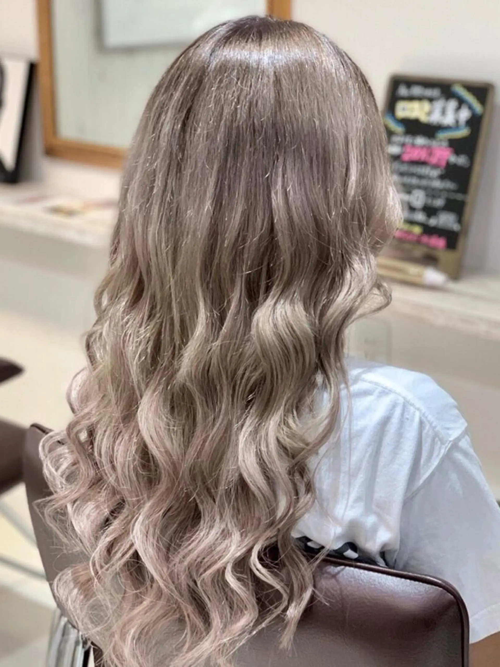 セミロング カラー ヘアアレンジ レミーエクステ大阪 Device梅田のヘアスタイル