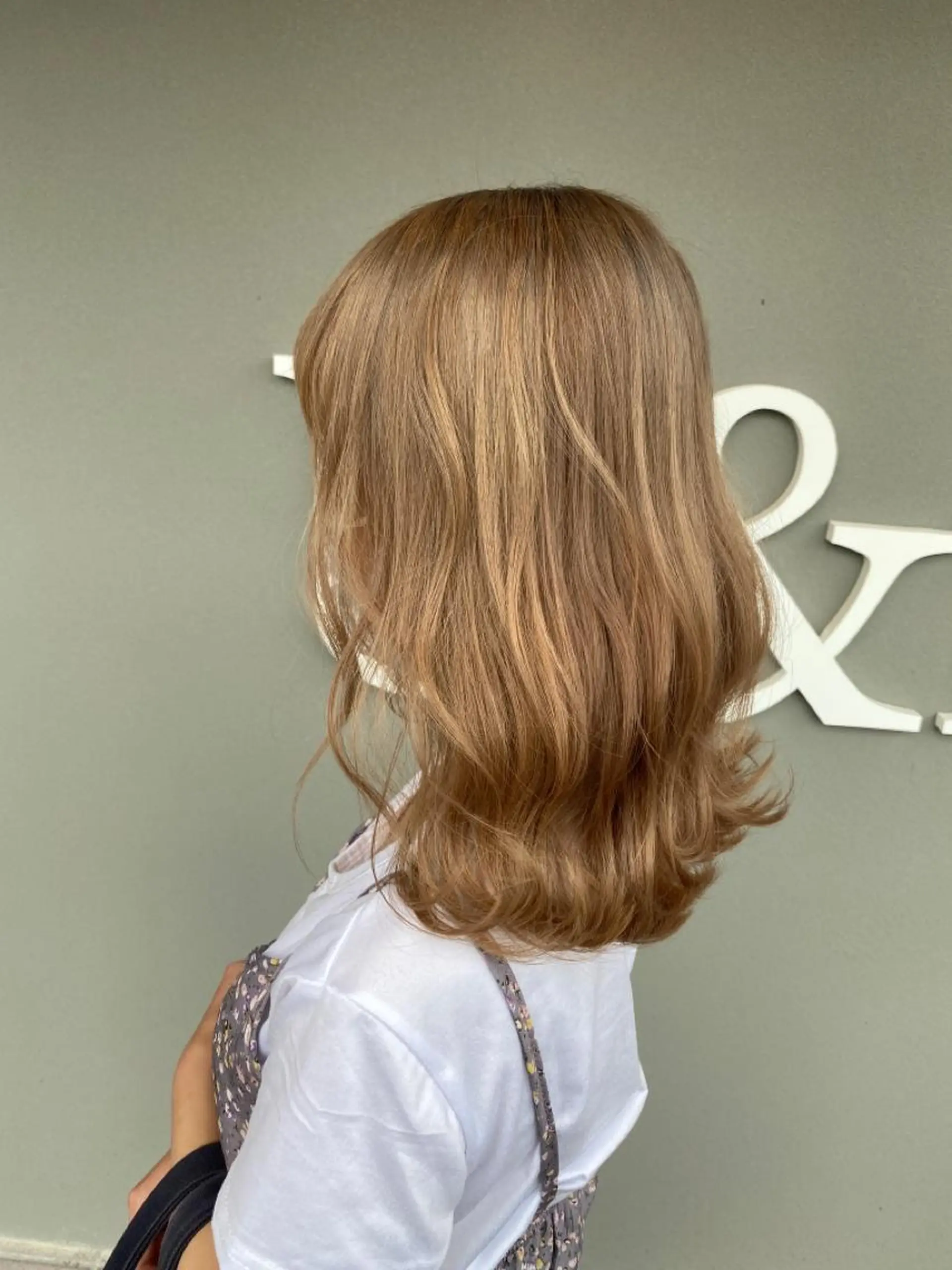 セミロング ヘアカラー トリートメント U&i所属・平田 広大のヘアスタイル