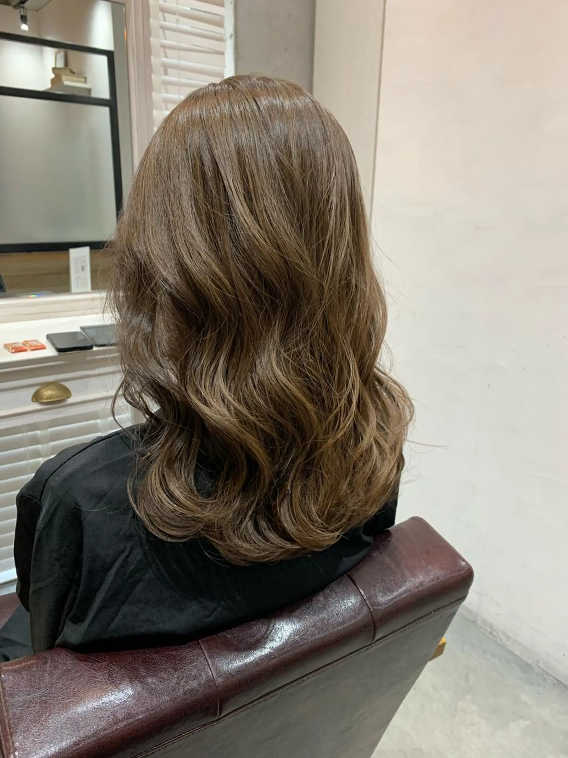 セミロング カラー ヘアアレンジ カット ヘアカラー kei/透明感カラー /ベージュ/ブリーチのヘアスタイル