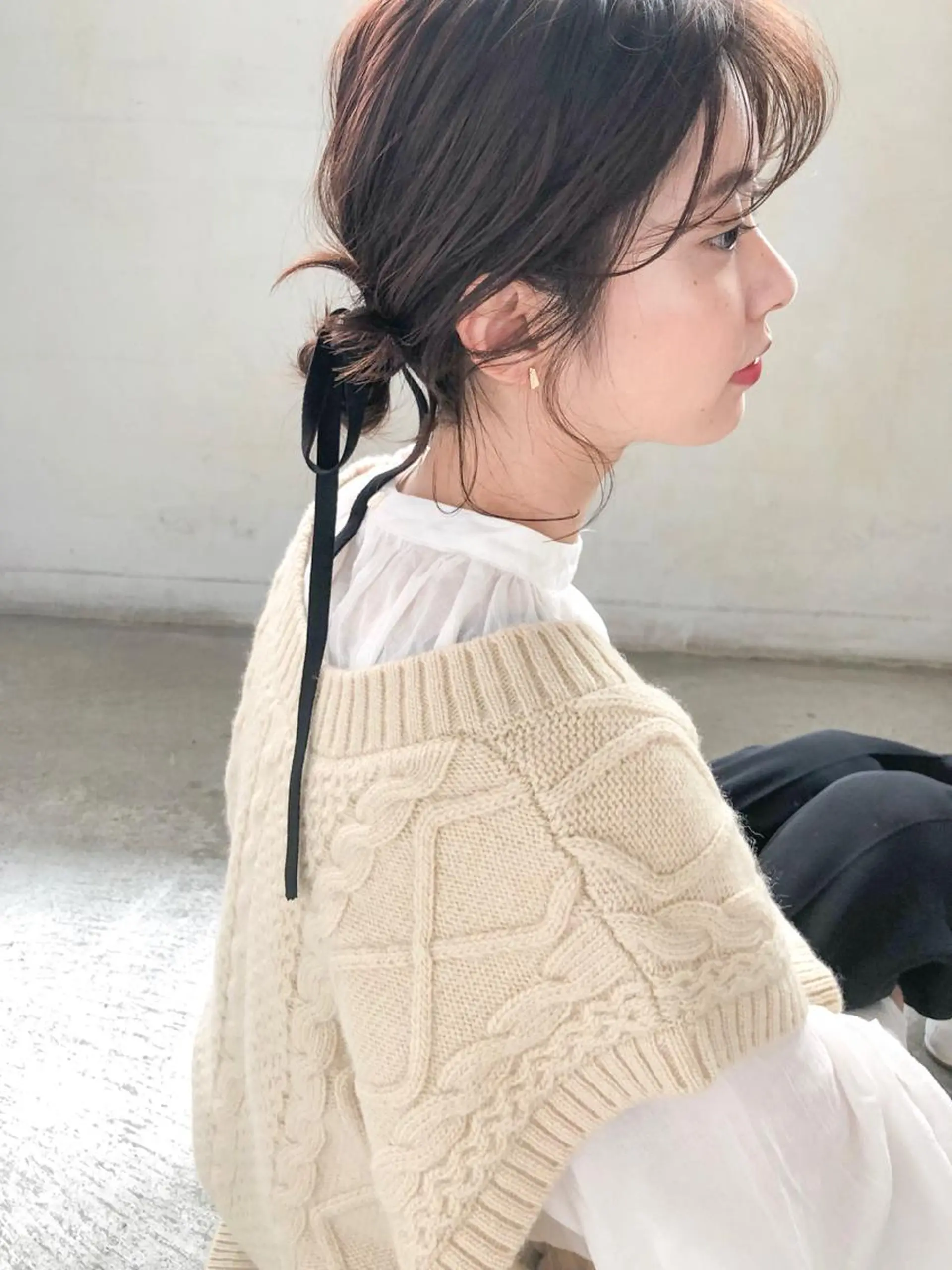 セミロング カット 横山 莉奈のヘアスタイル