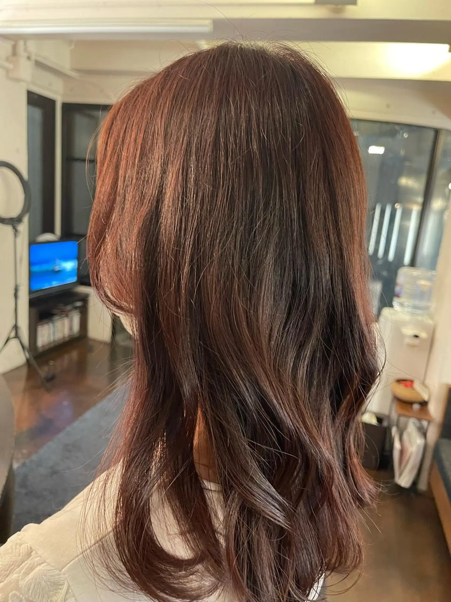 ミディアム カラー 吉田 優里のヘアスタイル