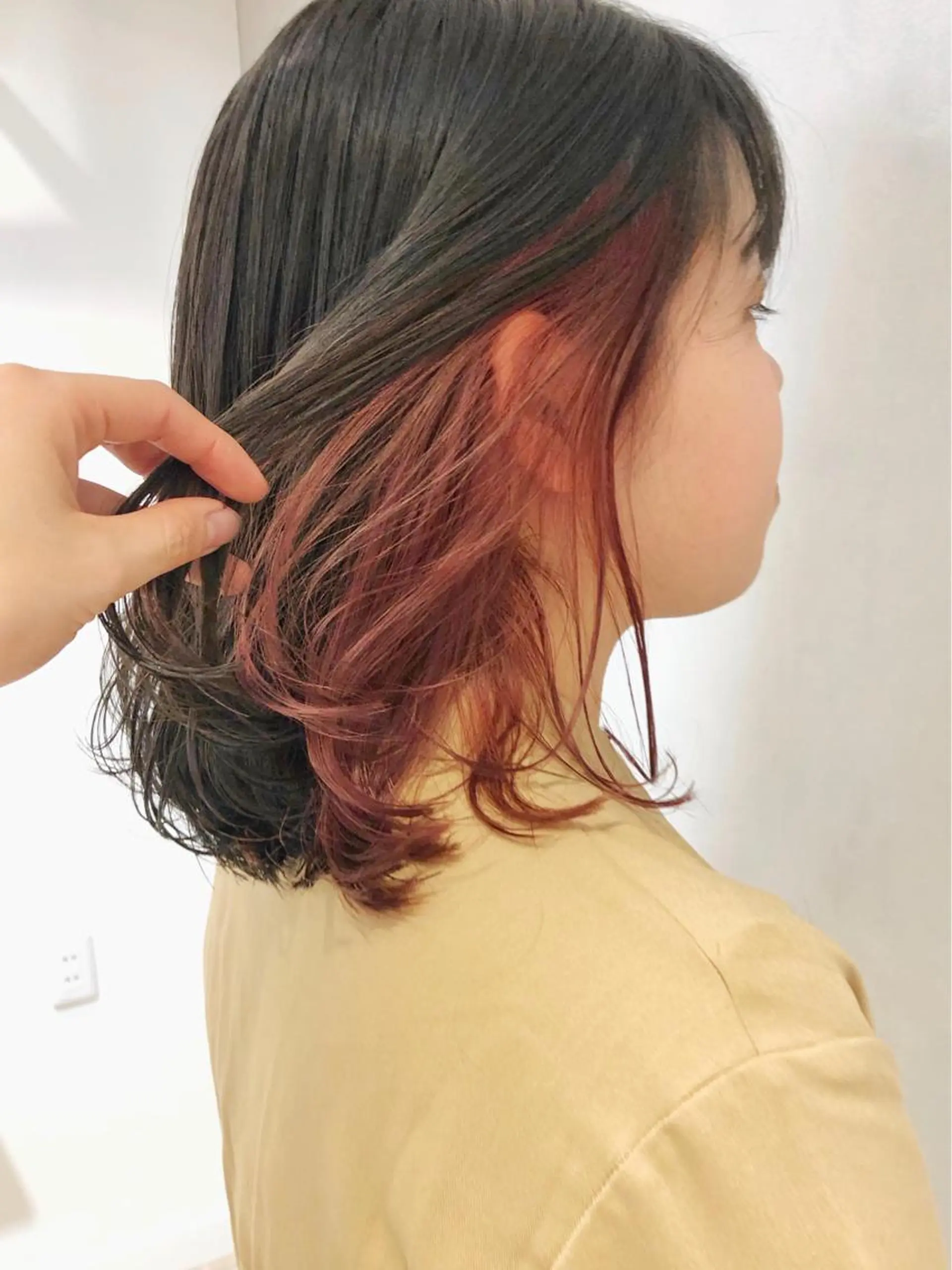 ミディアム カラー インナーカラー レッドカラー cofy by melt所属・🍎みついじゅん🍏 ボブ指名No.1のヘアスタイル
