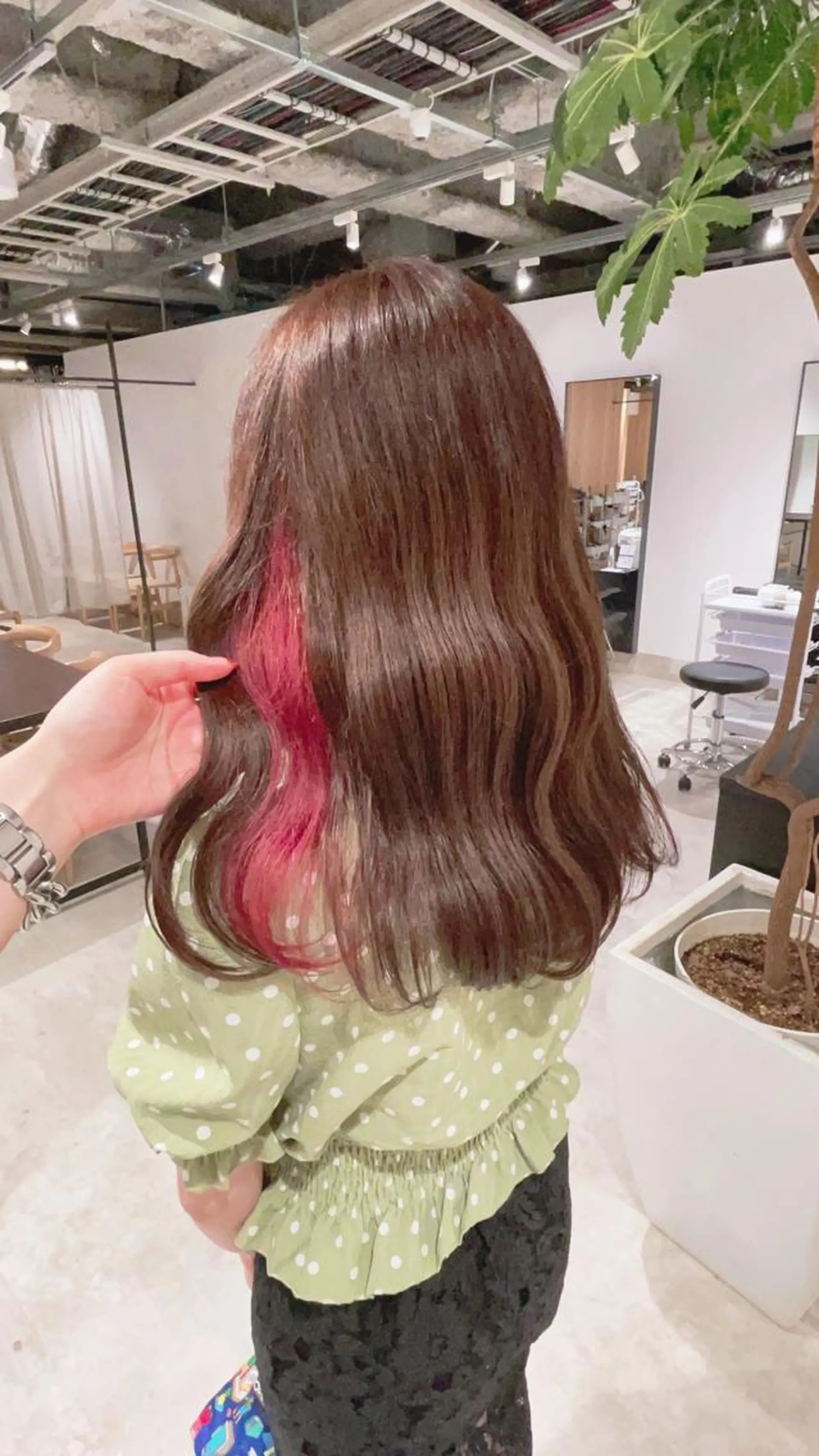 カラー ヘアカラー トリートメント 渋谷:インナーカラー ／🍒エリカ🍒のヘアスタイル