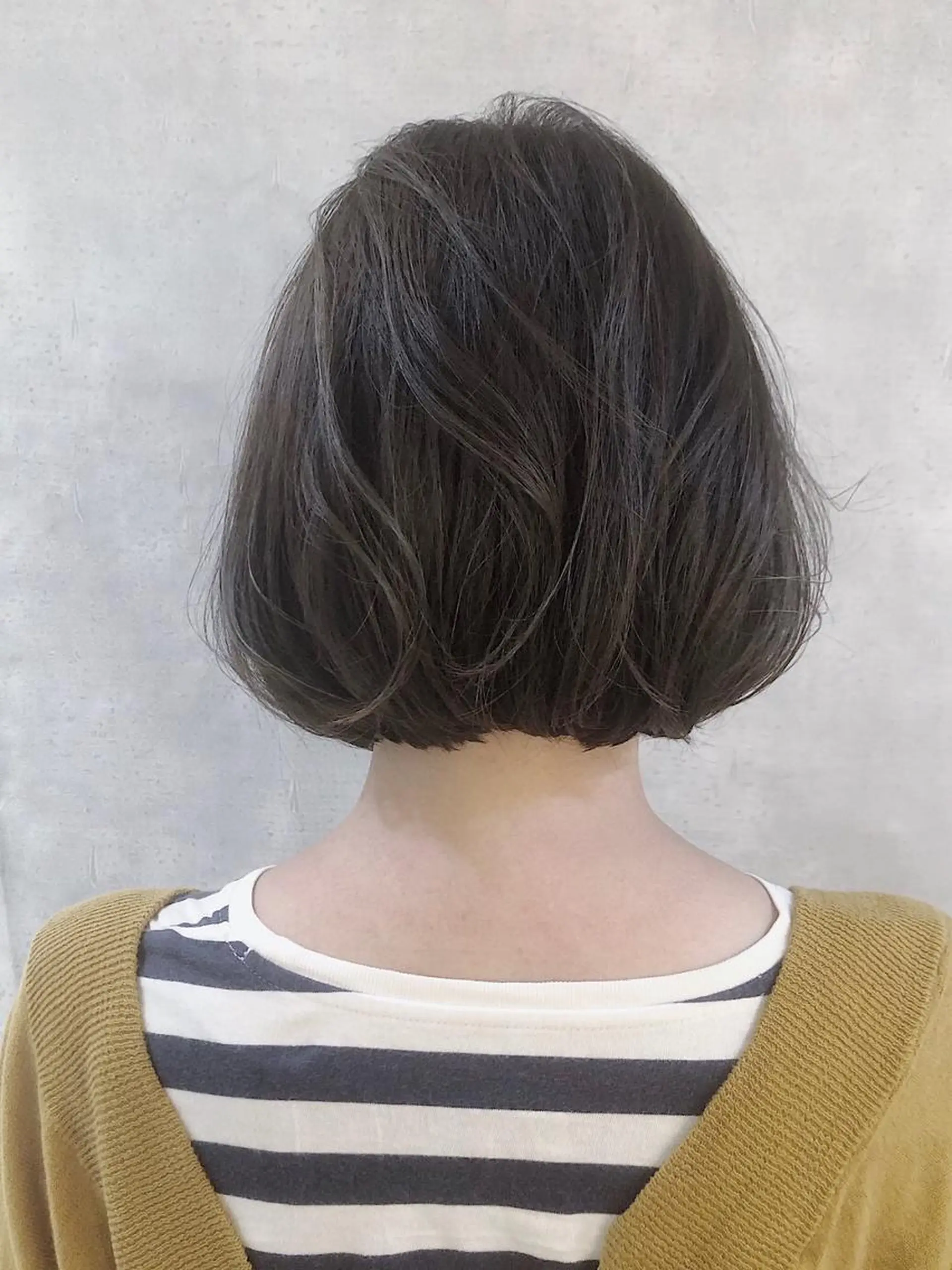 ショート カラー アディクシーカラー ブリーチ ケアブリーチ ダブルカラー ハイライトカラー MOU namba ムウナンバのヘアスタイル