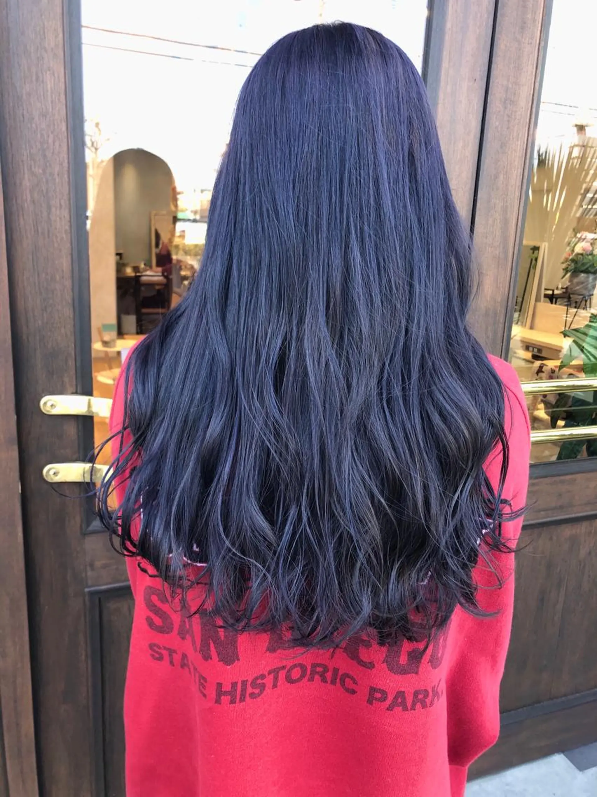 カラー アッシュ ブルーカラー ブルーアッシュ ラベンダーカラー 三村 桜生のヘアスタイル