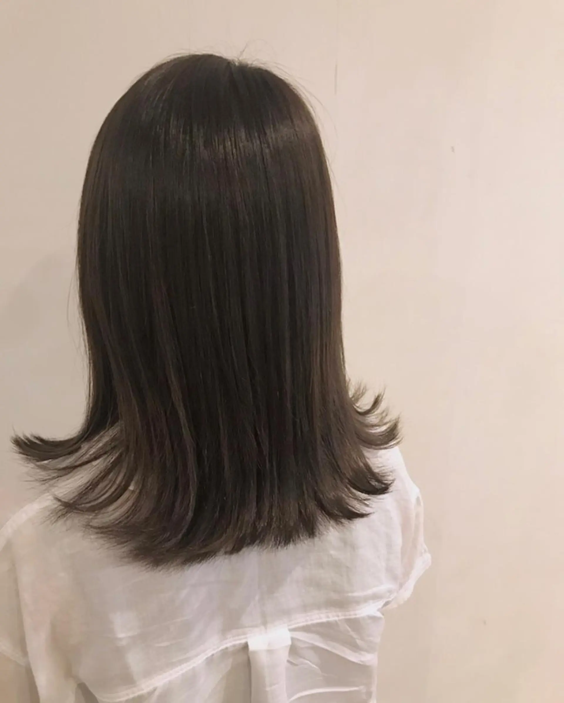 セミロング カラー バレイヤージュ ハイライトカラー ハイライト レイヤーカット ≫  𝟓 ¹/₄所属・mayo 🐄🌈のヘアスタイル