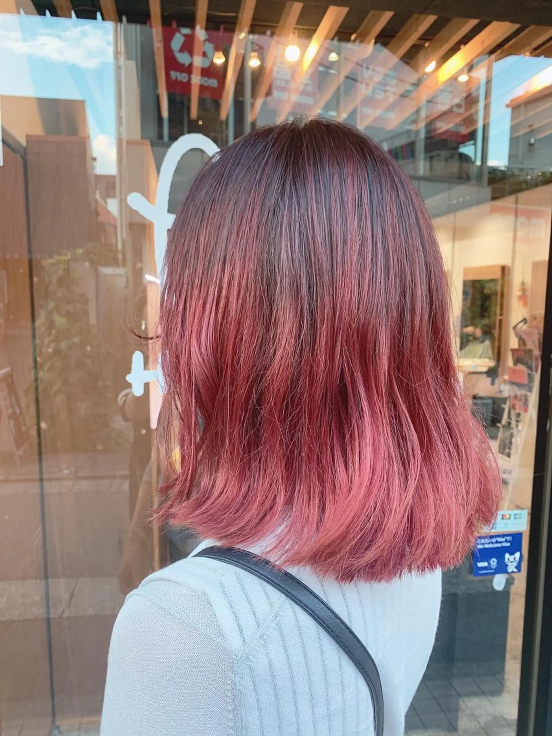 ミディアム レイヤーカット 髪質改善🌈 tomomiのヘアスタイル