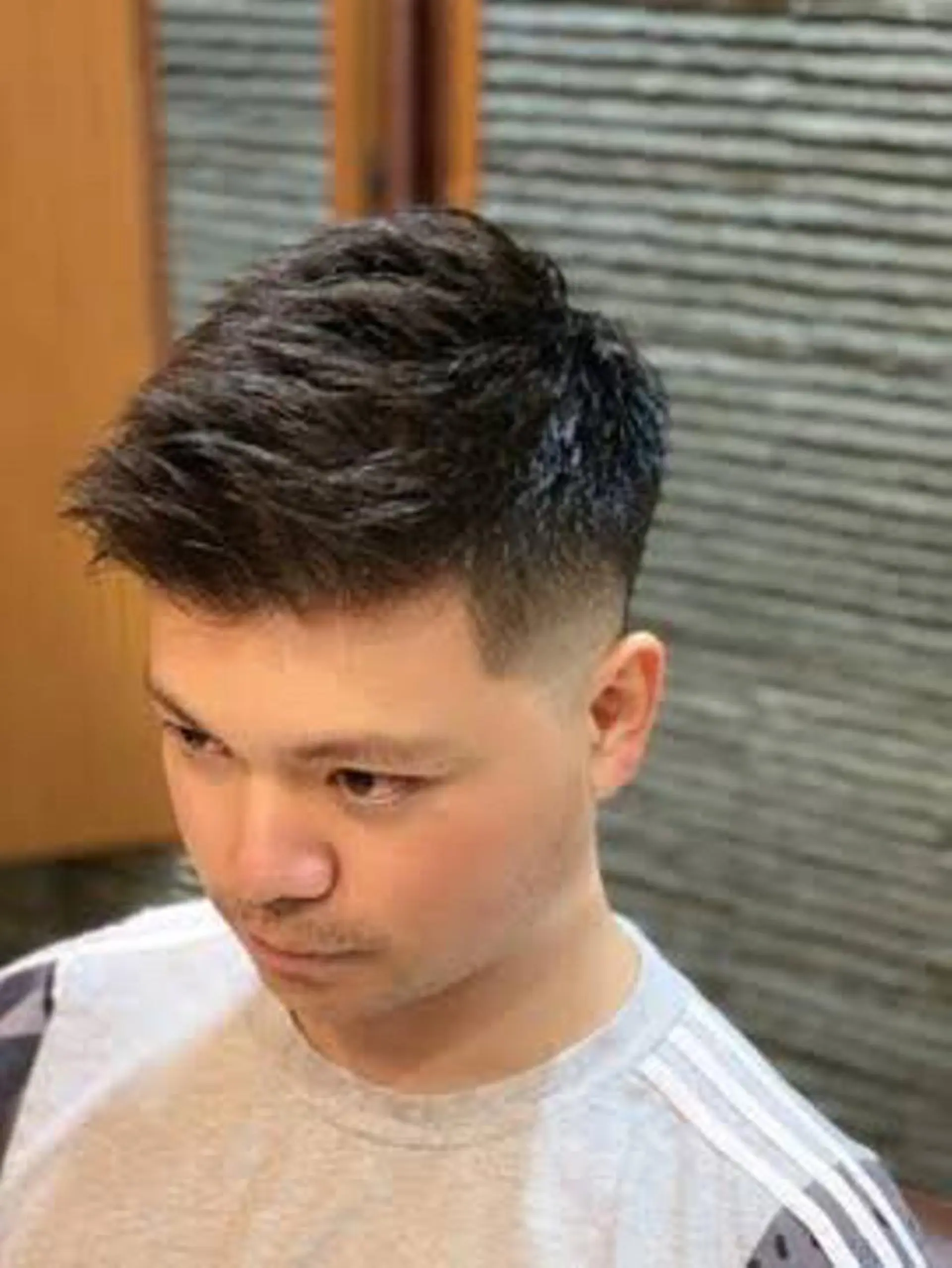 ショート メンズ 佐藤 真のヘアスタイル