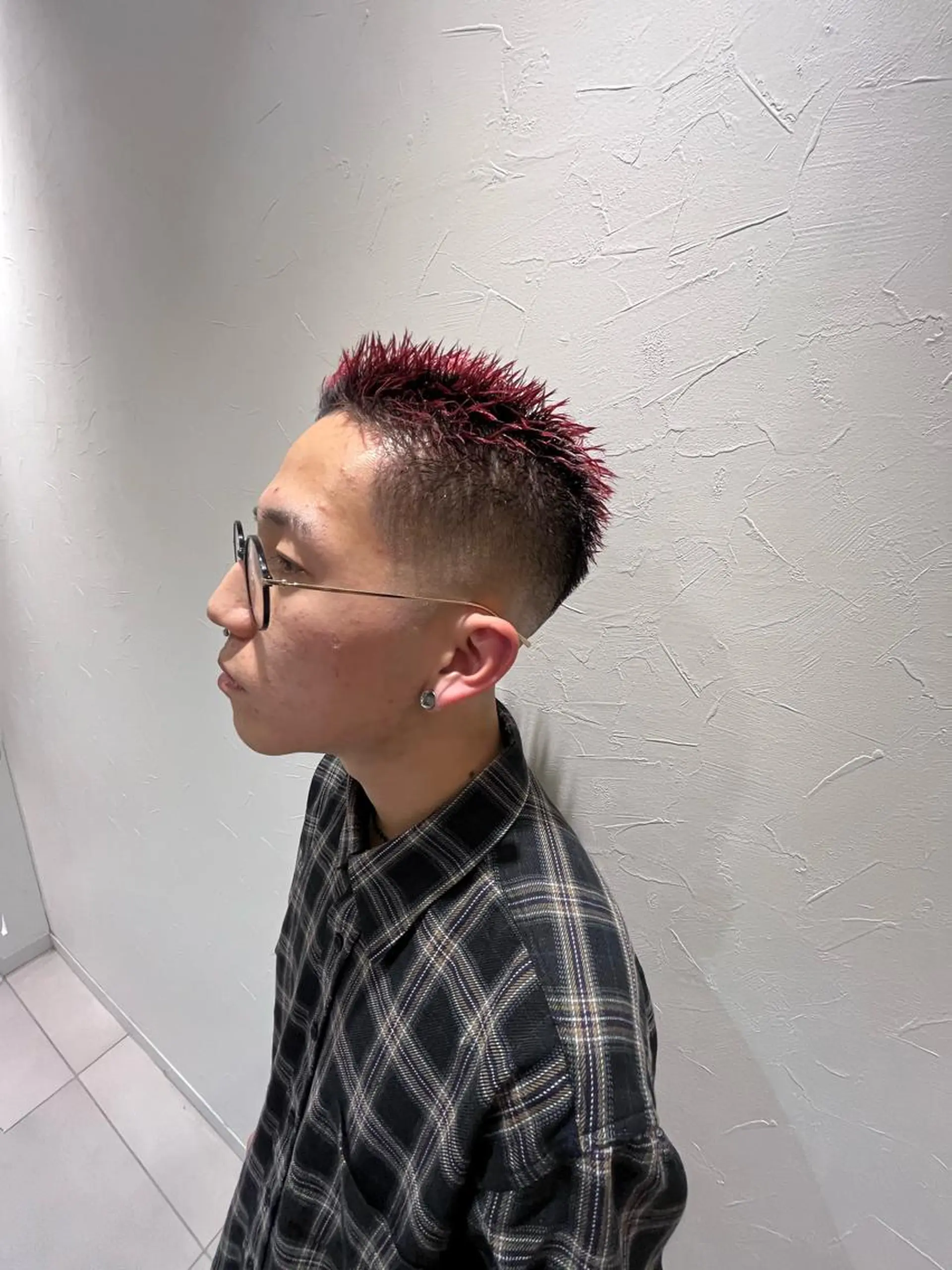 カラー メンズ メンズブリーチ フェードカット メンズパーマ 学生（メンズ向け） スキンフェード L PLACE所属・L PLACE 丸山一希のヘアスタイル