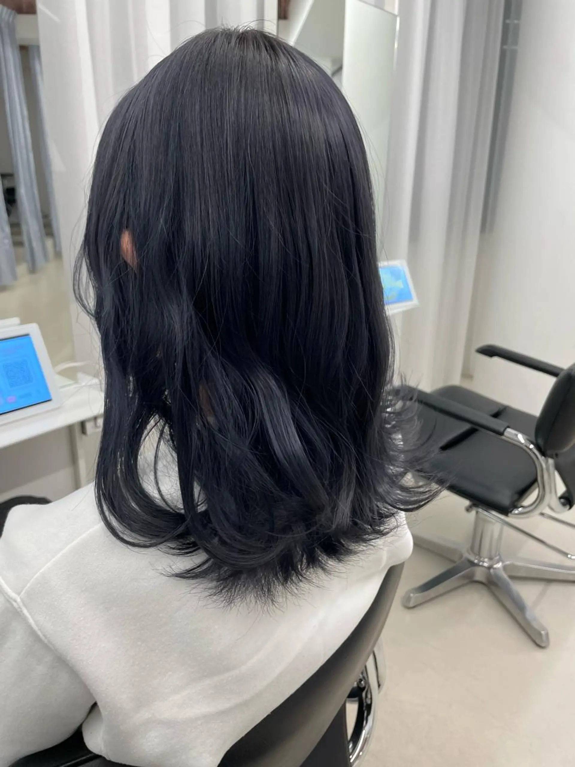 ミディアム カラー ヘアアレンジ リベルテ所属・♦️髪質改善韓国レイ ヤー♦️副店長のヘアスタイル