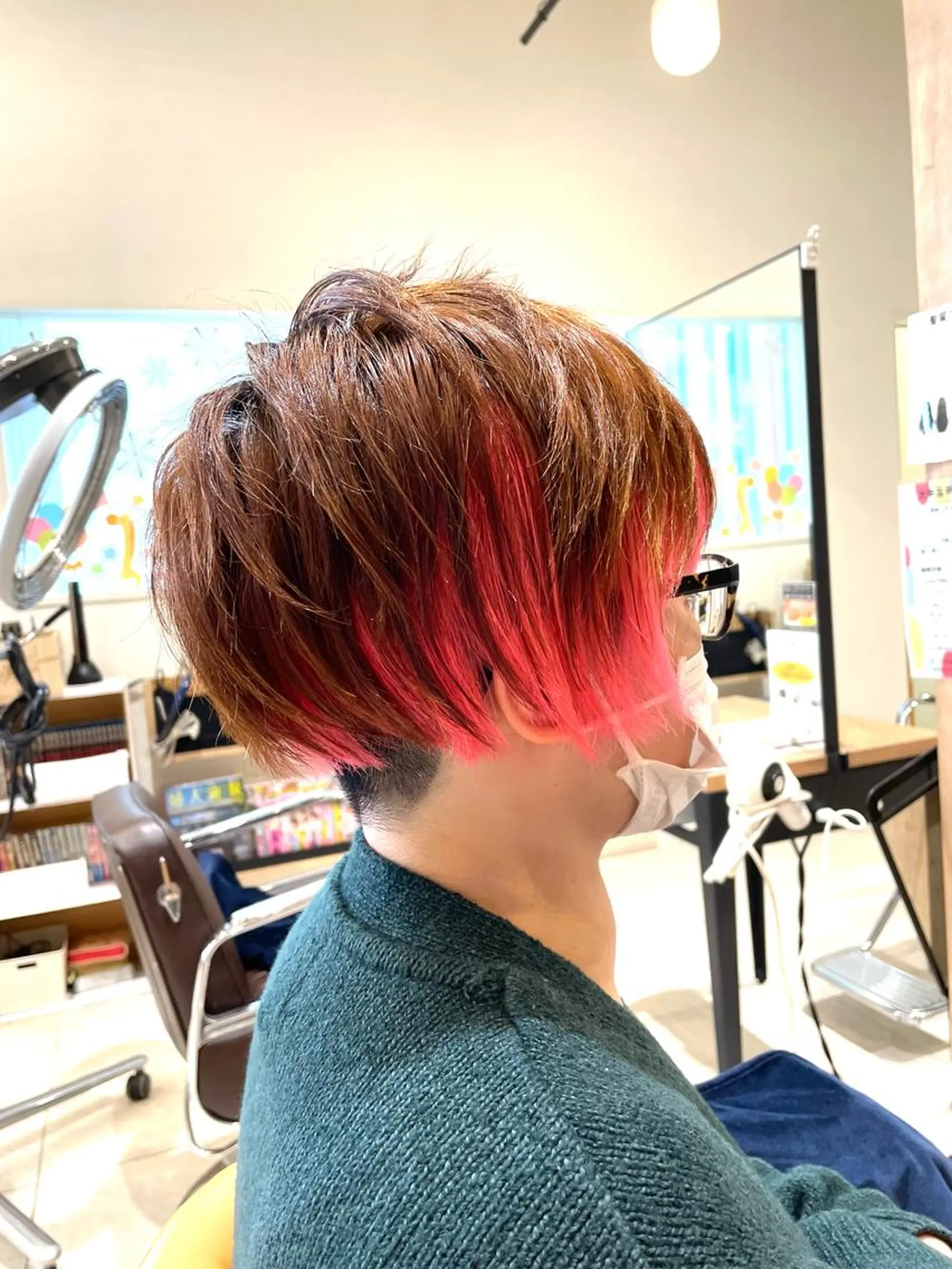 ショート カット ヘアカラー 安田 美由紀のヘアスタイル
