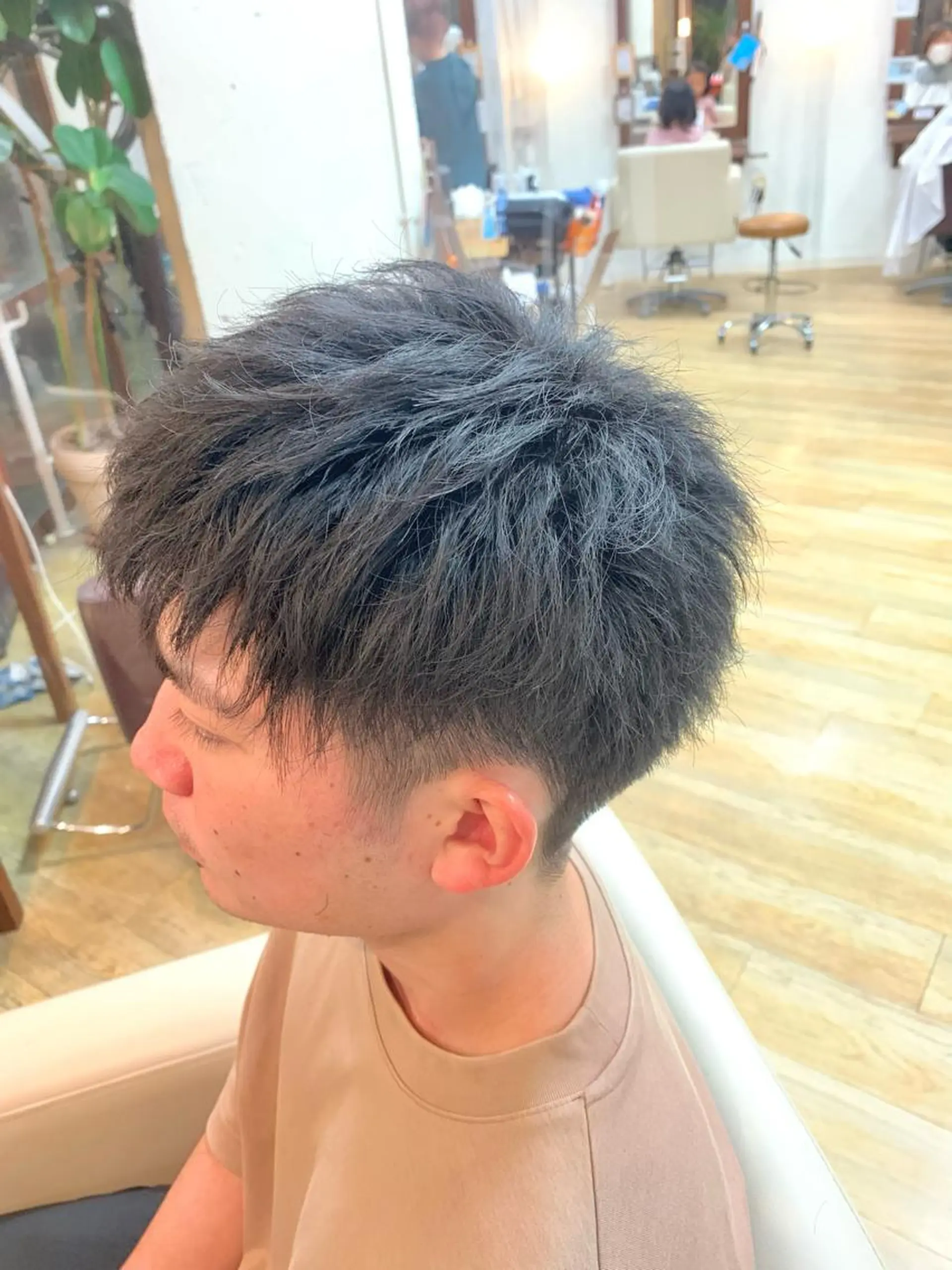 ショート メンズ マッシュ ショートヘア メンズサロン　アソビ所属・【扱いやすいパーマ】 眞鍋拓己のヘアスタイル