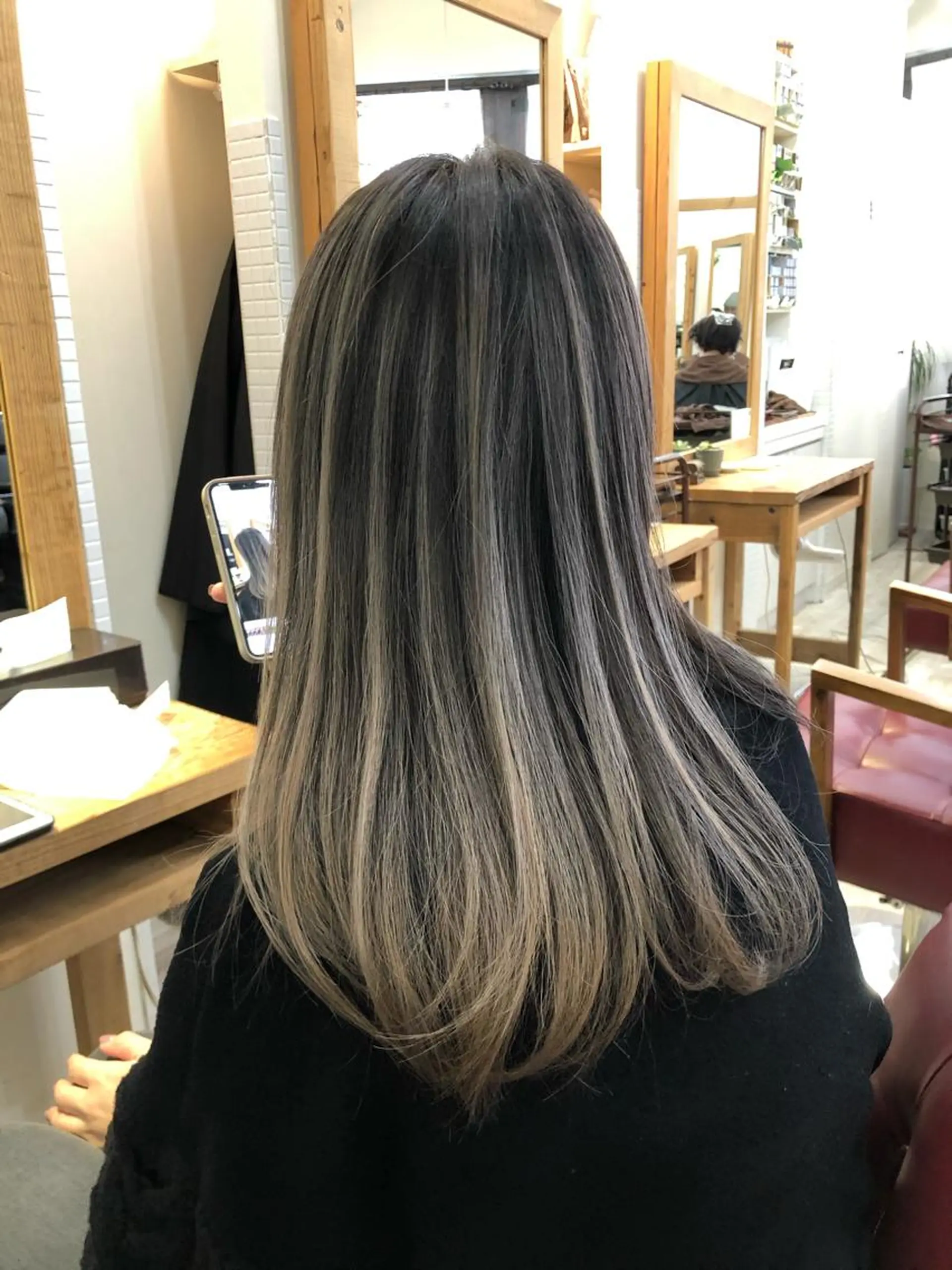 カラー ショートヘア✨ 高橋大河のヘアスタイル