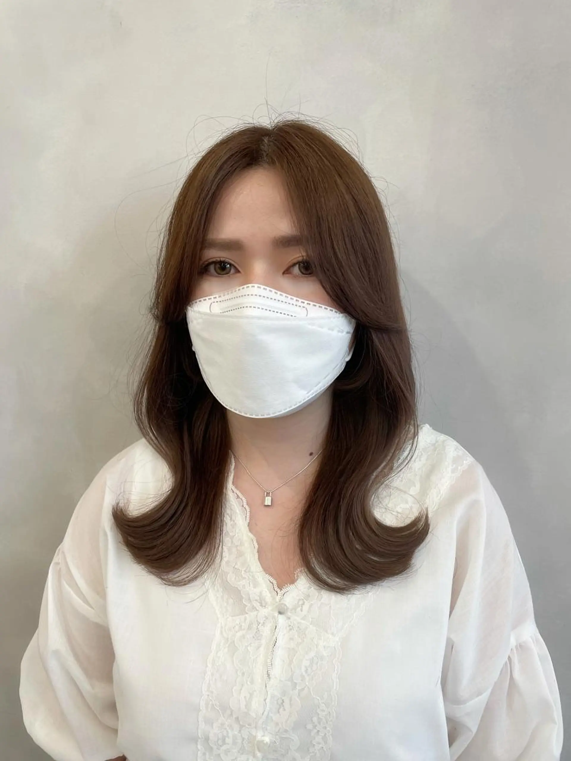 セミロング 韓国風ヘア レイヤーカット ❤︎︎韓国ヘア❤︎︎ 𝑺𝒉𝒊𝒉𝒐のヘアスタイル