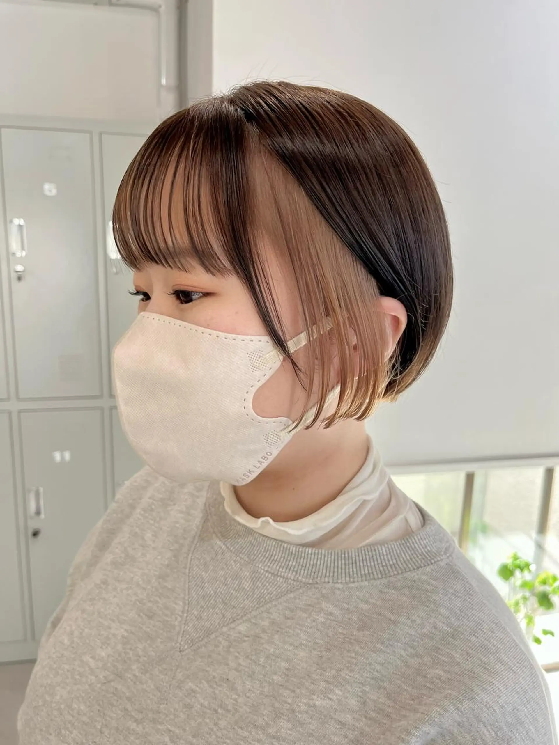 ショート カラー ブリーチ ケアブリーチ ダブルカラー イヤリングカラー ハイトーンカラー ブリーチなしカラー ダブルカラーエクステのヘアスタイル