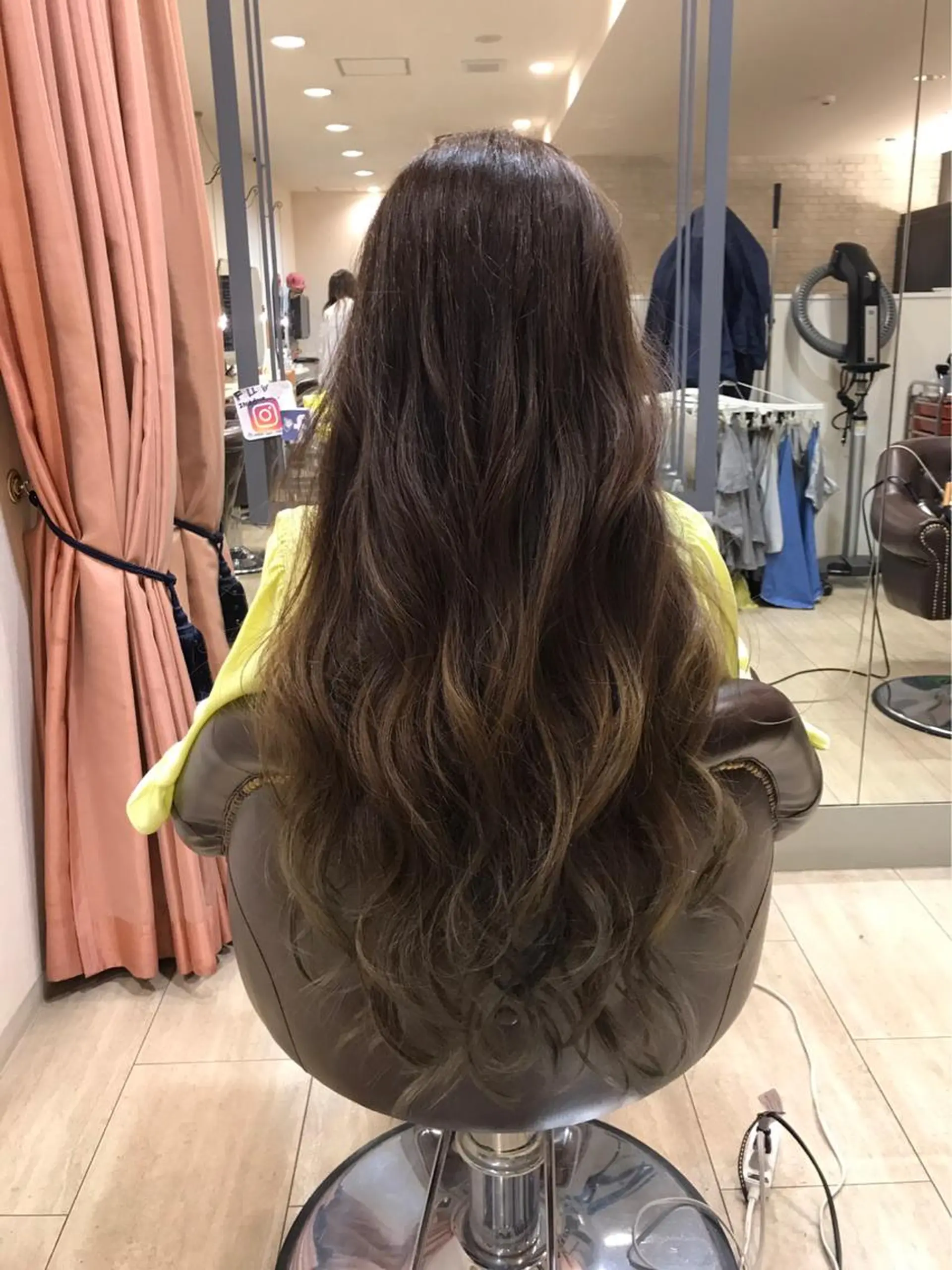 ロング カラー グラデーションカラー ハイライトカラー イルミナカラー ハイライト unpeu hair桂店所属・高村 遼のその他イメージ