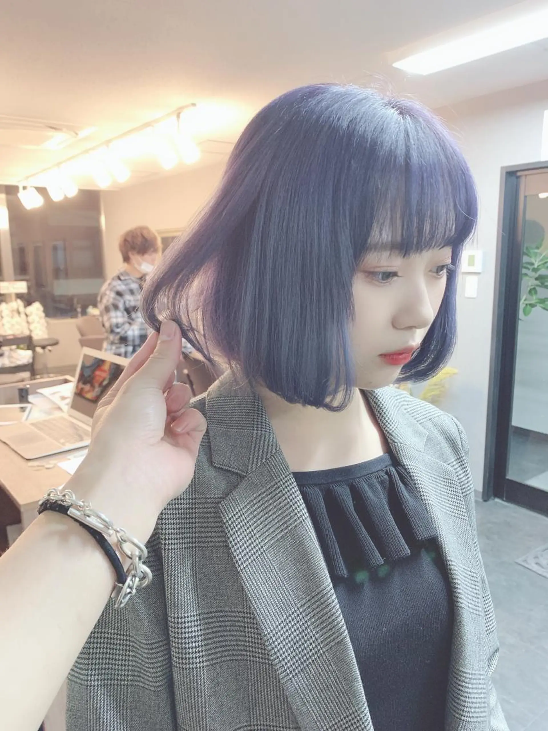 ショート アッシュ ハイライト レイヤーカット Selene hair OSAKAのヘアスタイル