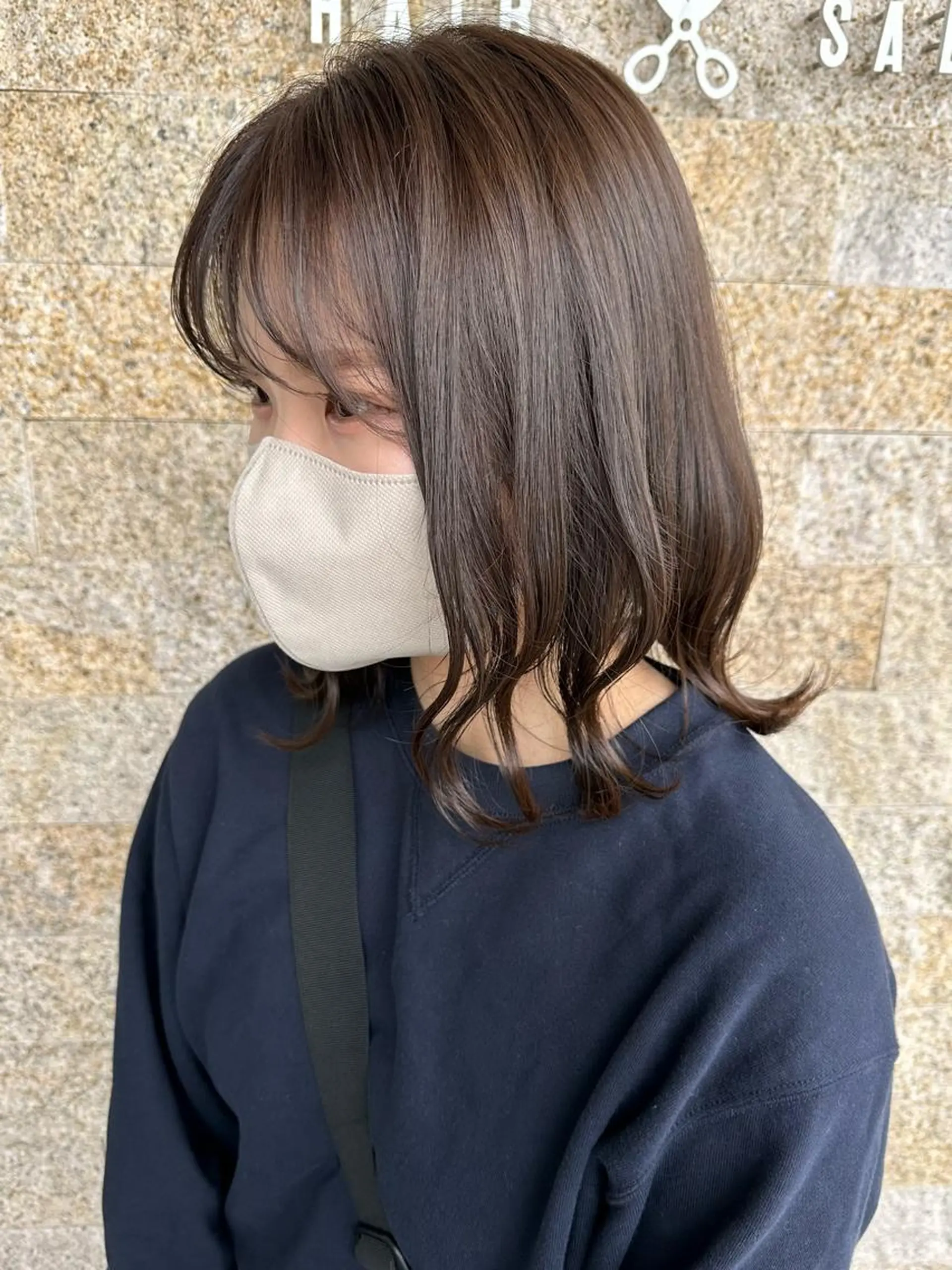 ミディアム recipe　黒木 彩那のヘアスタイル