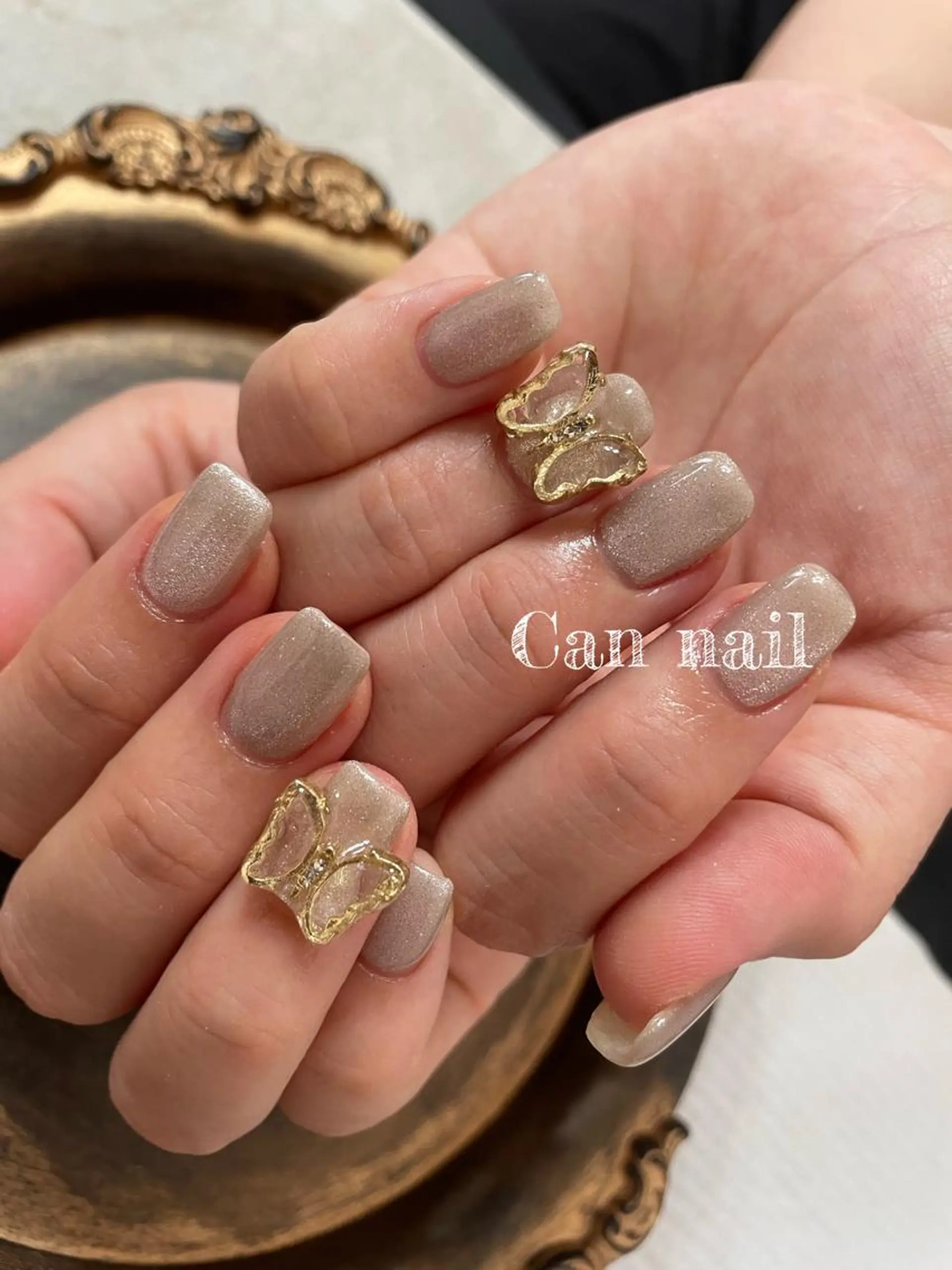 ミディアム ネイル ハンドネイル Parfum パルファンのネイルデザイン