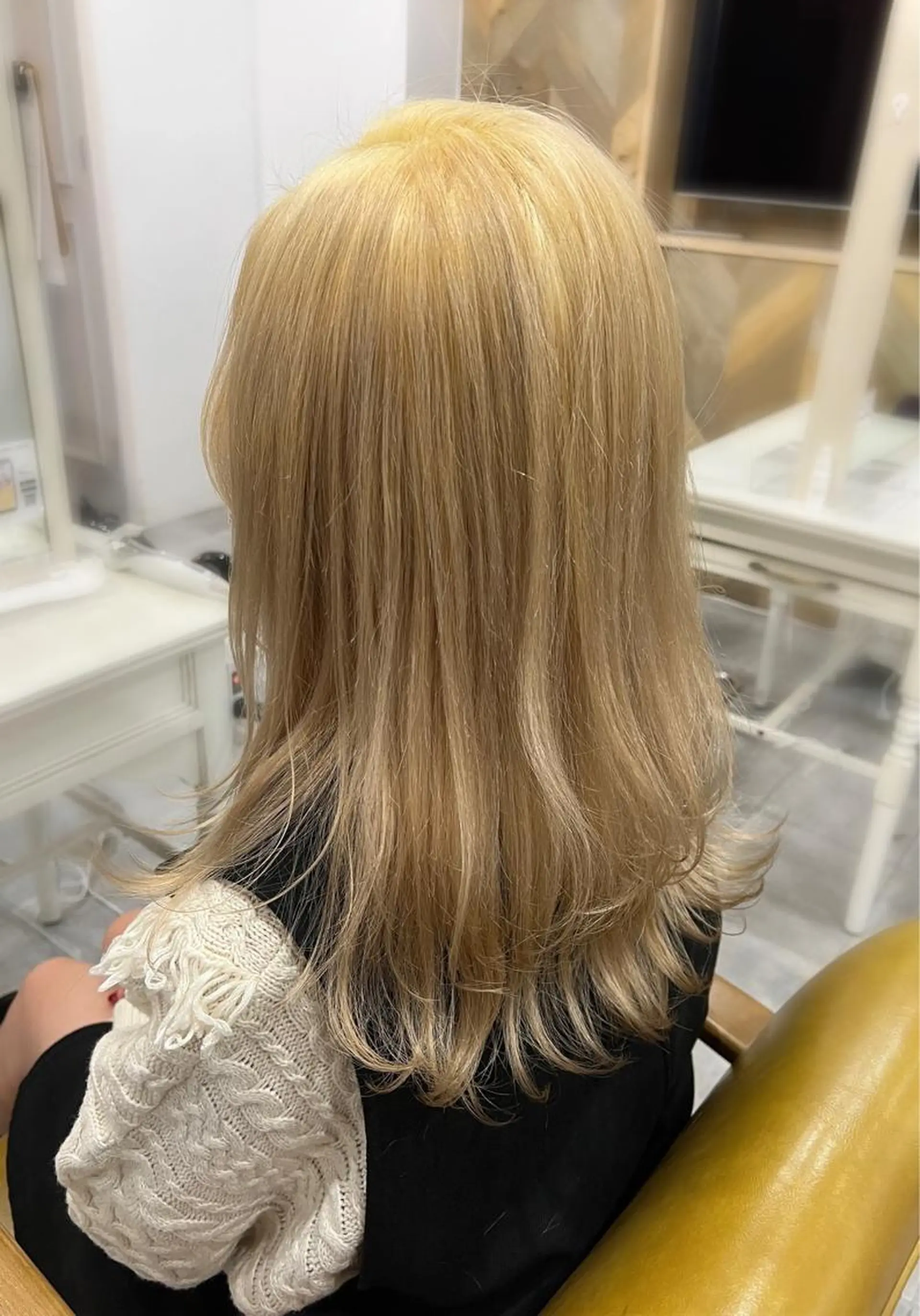 ミディアム SHIAN立川 及川望のヘアスタイル