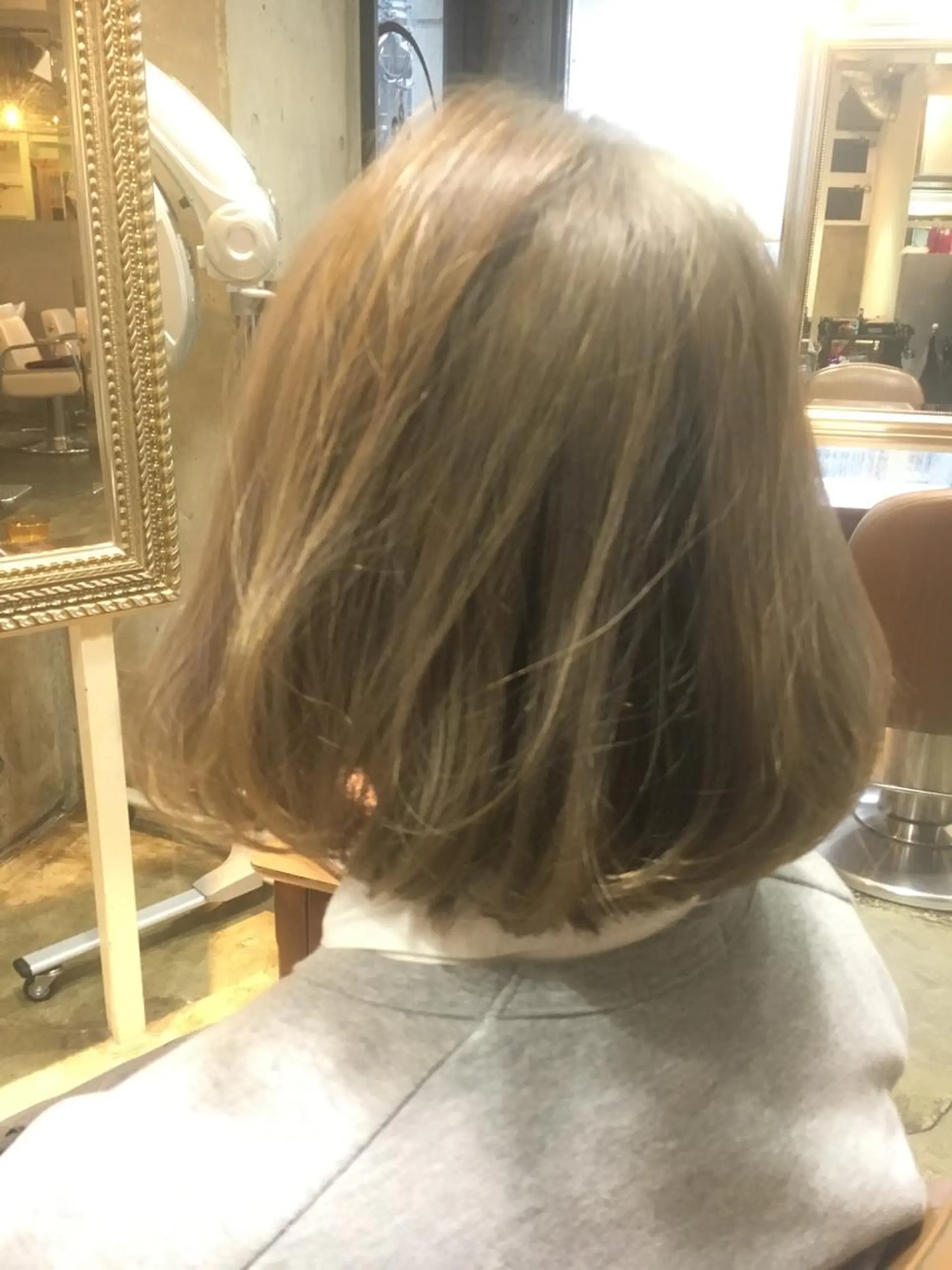 ミディアム カラー ベージュカラー 北條 優輝のヘアスタイル