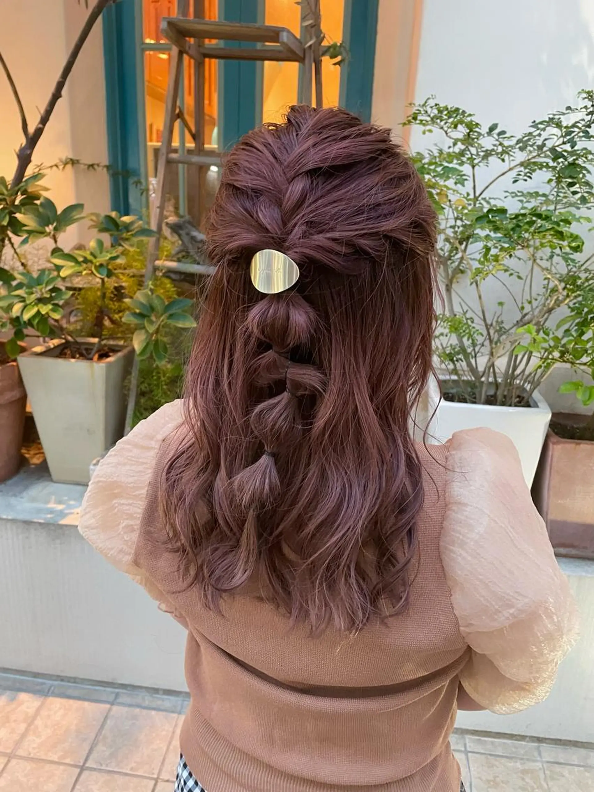 ロング カラー ヘアアレンジ ブリーチなしカラー レイヤーカットのヘアスタイル