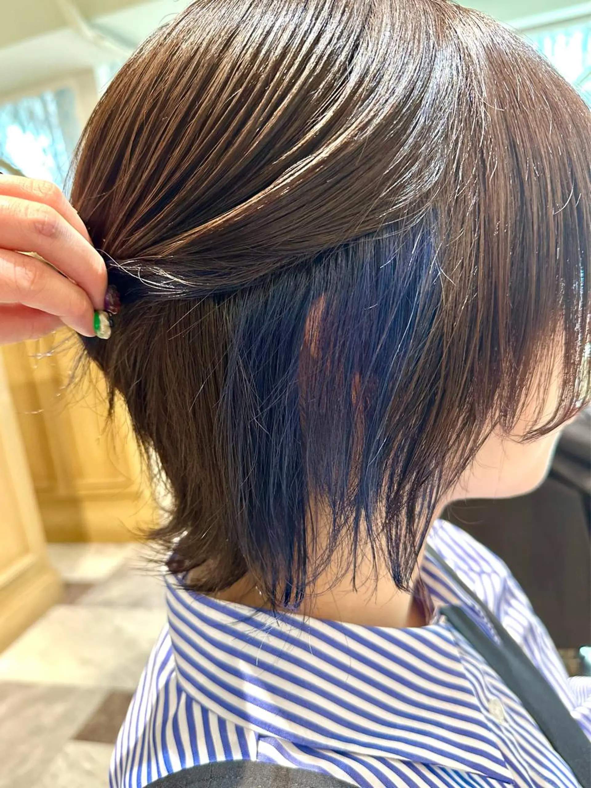 カラー ブリーチ ダブルカラー イヤリングカラー ハイライトカラー インナーカラー Bond Story fleek所属・渡辺 麻衣のヘアスタイル