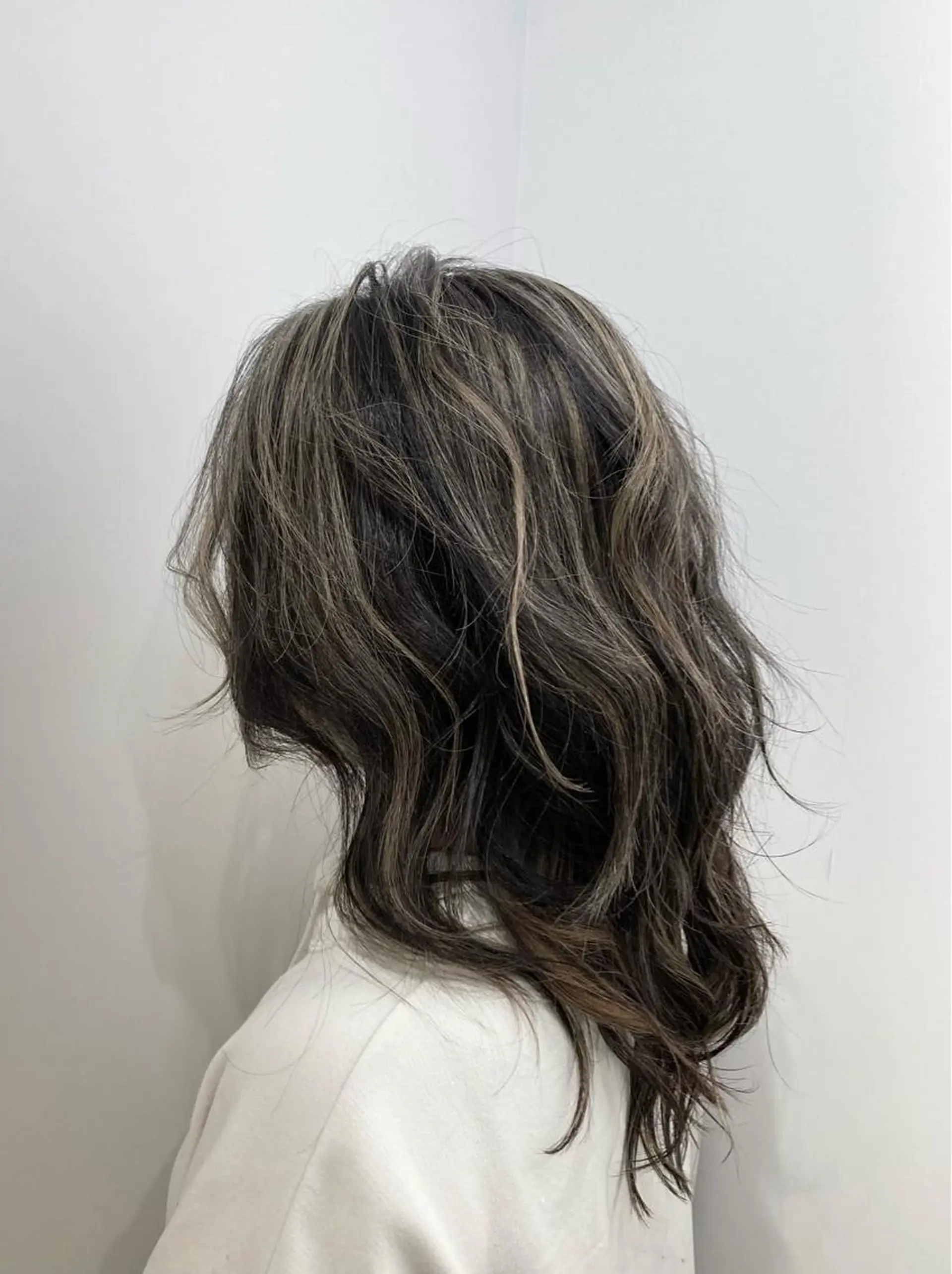 カラー 🌈Agu hair 副店長/岩渕蓮のヘアスタイル