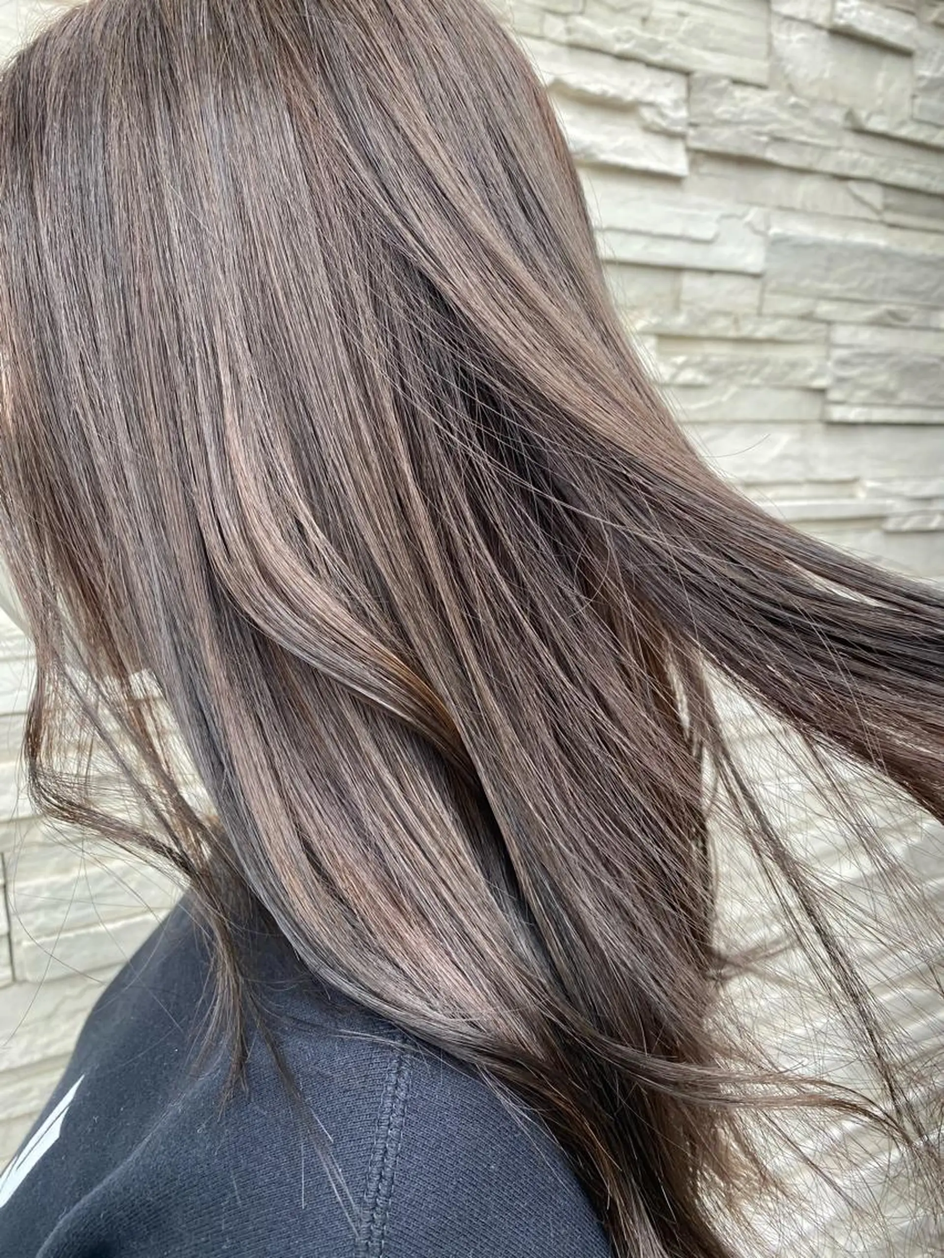 セミロング カラー イルミナカラー トリートメント 透明感カラーブリーチ 🌼シゲモトアヤ🌼のヘアスタイル