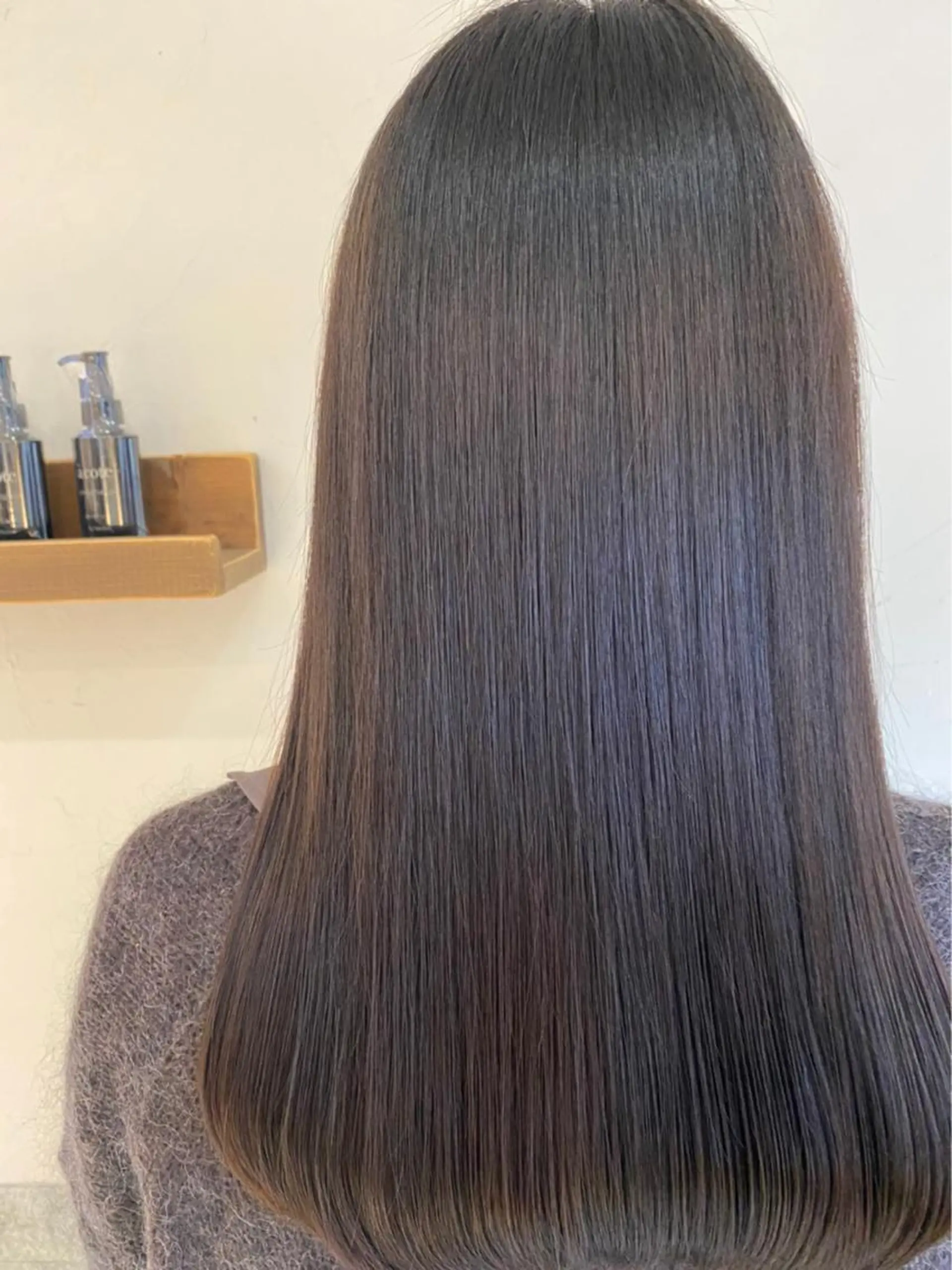 ミディアム カラー 庄司 沙羅のヘアスタイル