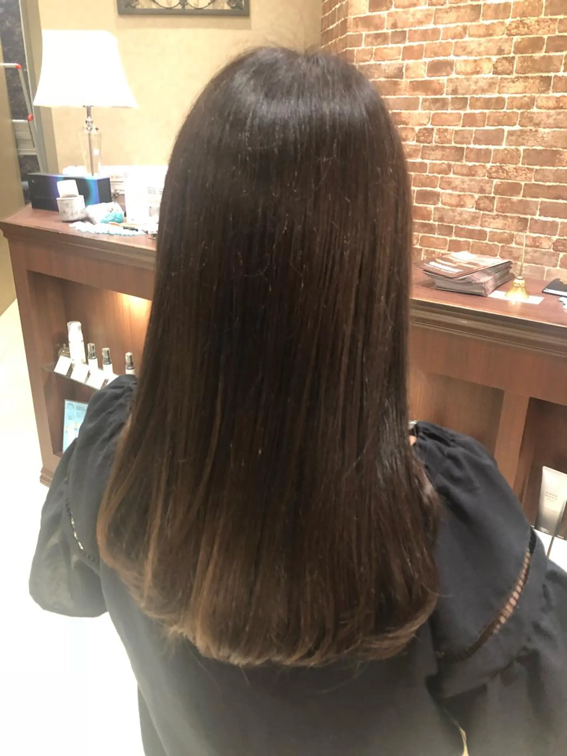 カラー ブラウンカラー ナチュラルブラウン カワサキ ヒナコのヘアスタイル