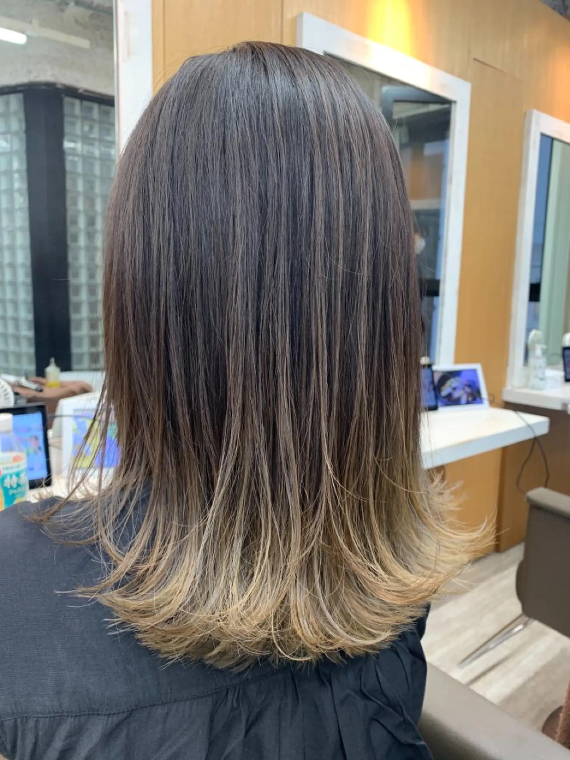 セミロング カラー ヘアカラー トリートメント 透明感カラー ゆうだいのヘアスタイル