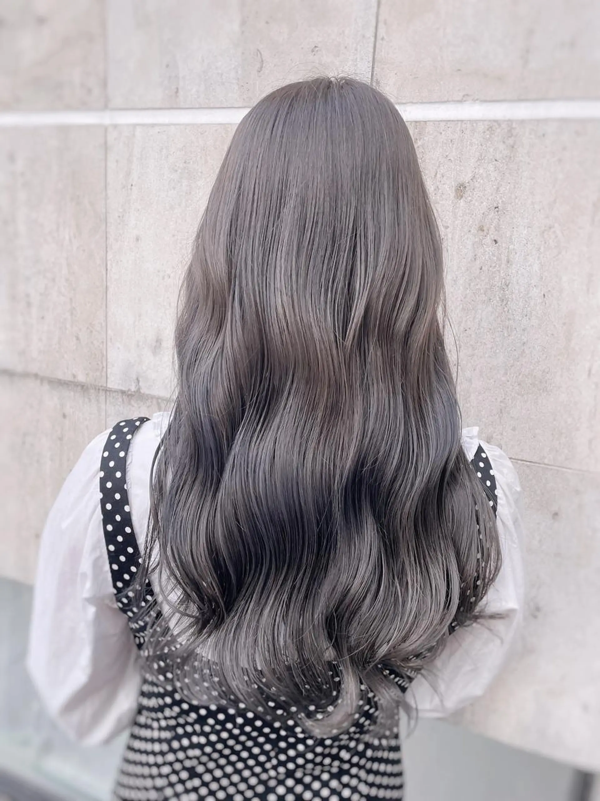 ロング カラー ミヤザキ タクトのヘアスタイル