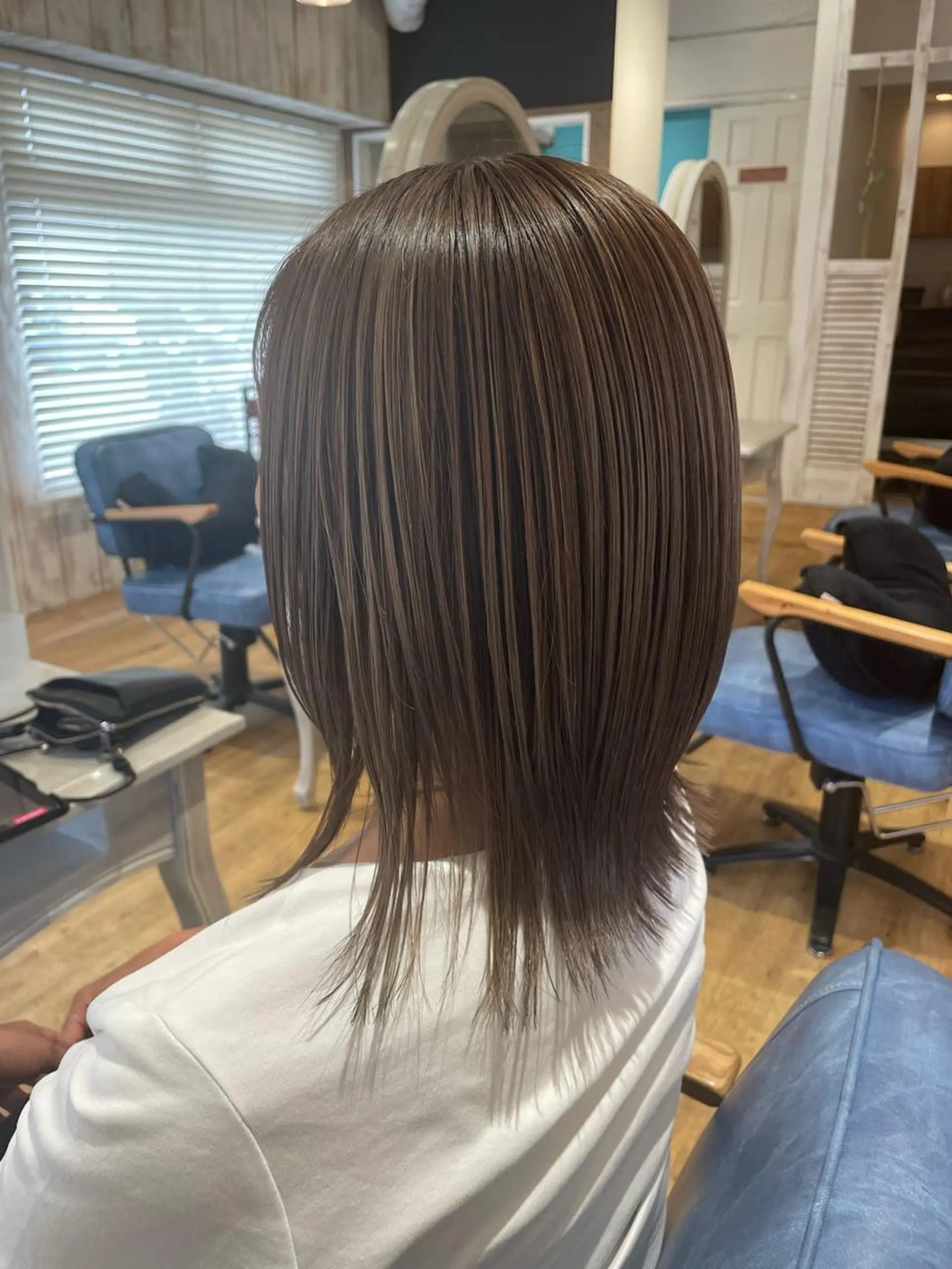 ミディアム カラー ao.【アオ】所属・oikawa .のヘアスタイル