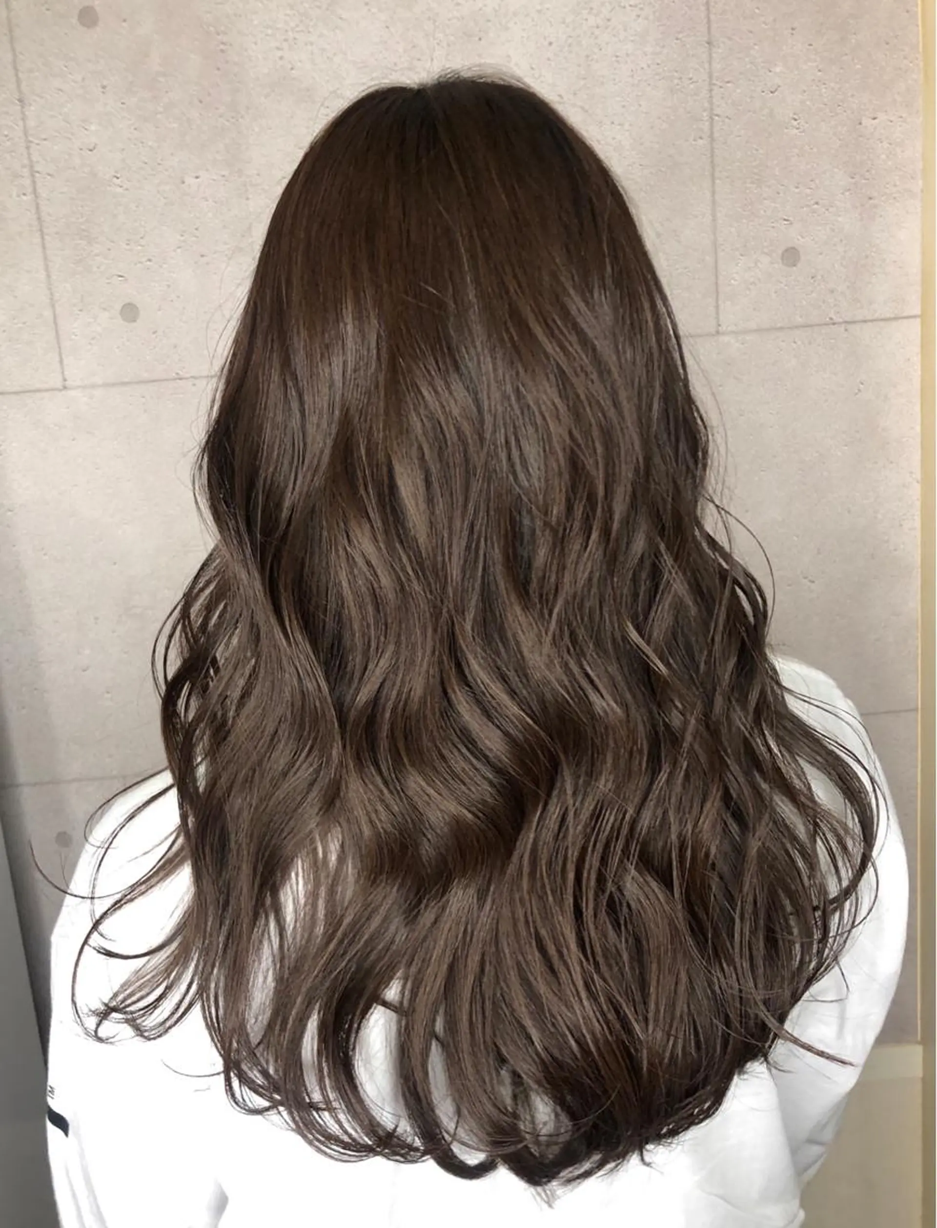 ロング カラー 黒髪 グレージュ 卒業式のヘアスタイル さかい なつみのヘアスタイル