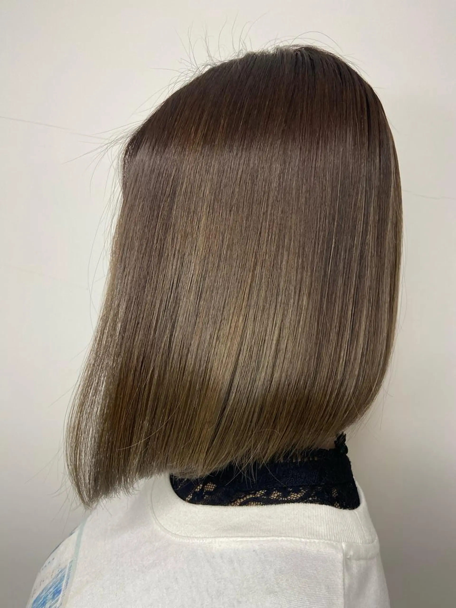 ミディアム ayumi🦖/ ブリーチカラーのヘアスタイル