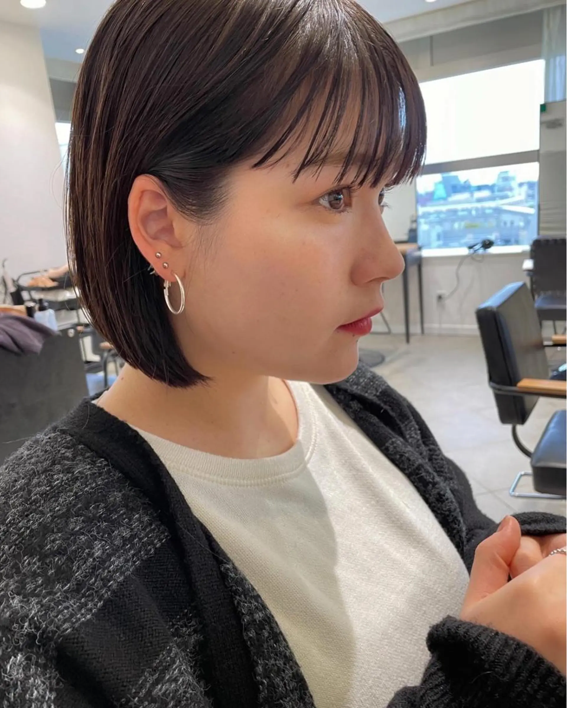 ショート カラー ボブ カット ヘアカラー トリートメント Loom.所属・村上雅人 ナチュラルモードのヘアスタイル