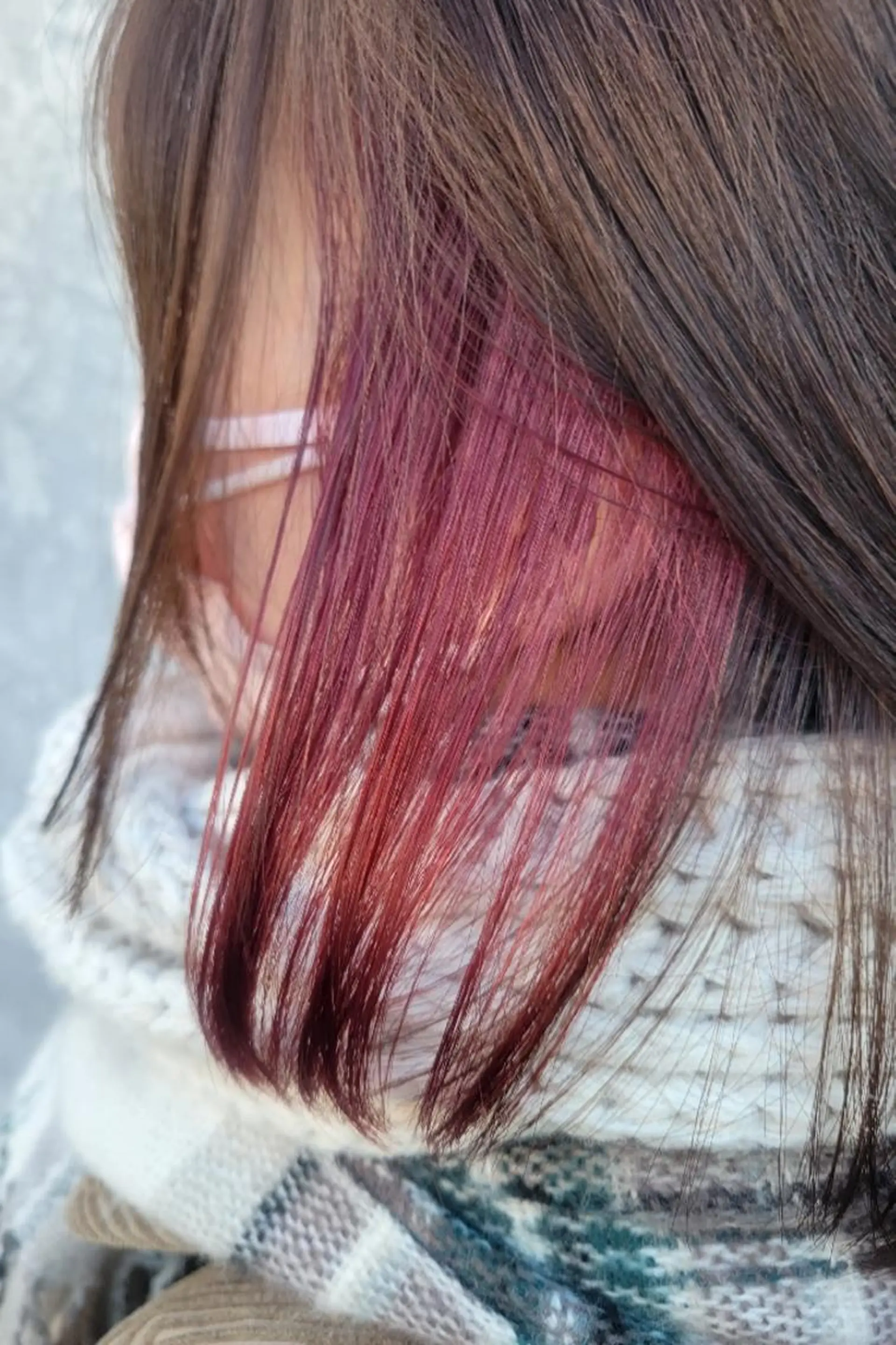 カラー インナーカラー 安永 結菜のヘアスタイル