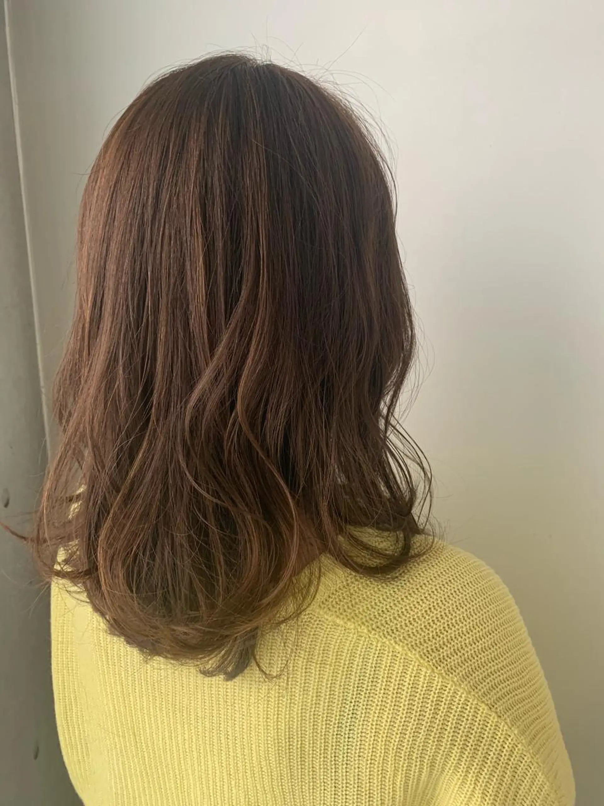 セミロング MIA 菅原のヘアスタイル