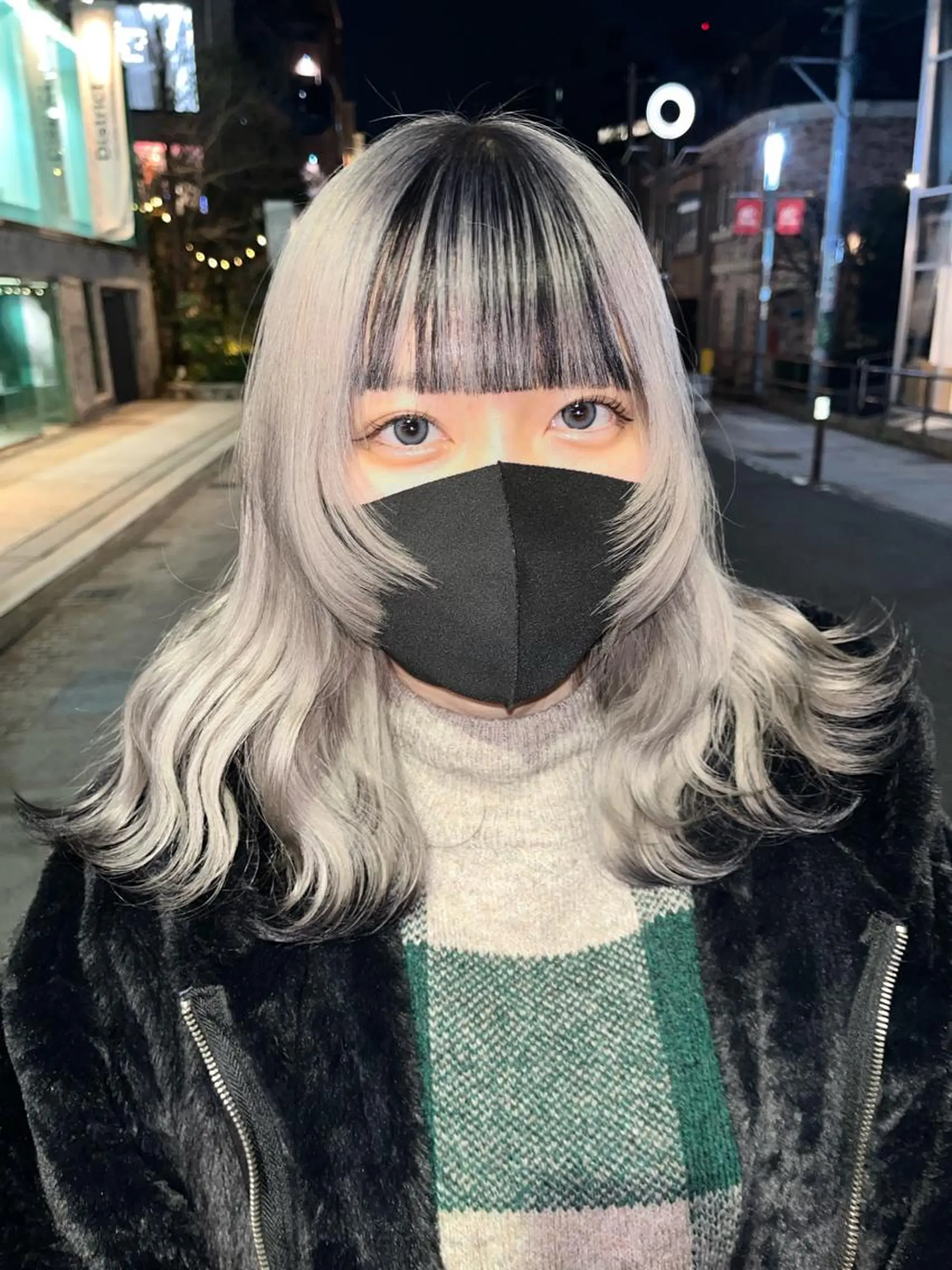 セミロング カラー ヘアアレンジ カット ヘアカラー トリートメント ヘアセット 🩶【推しハイトーン 】yuzu🩶のヘアスタイル