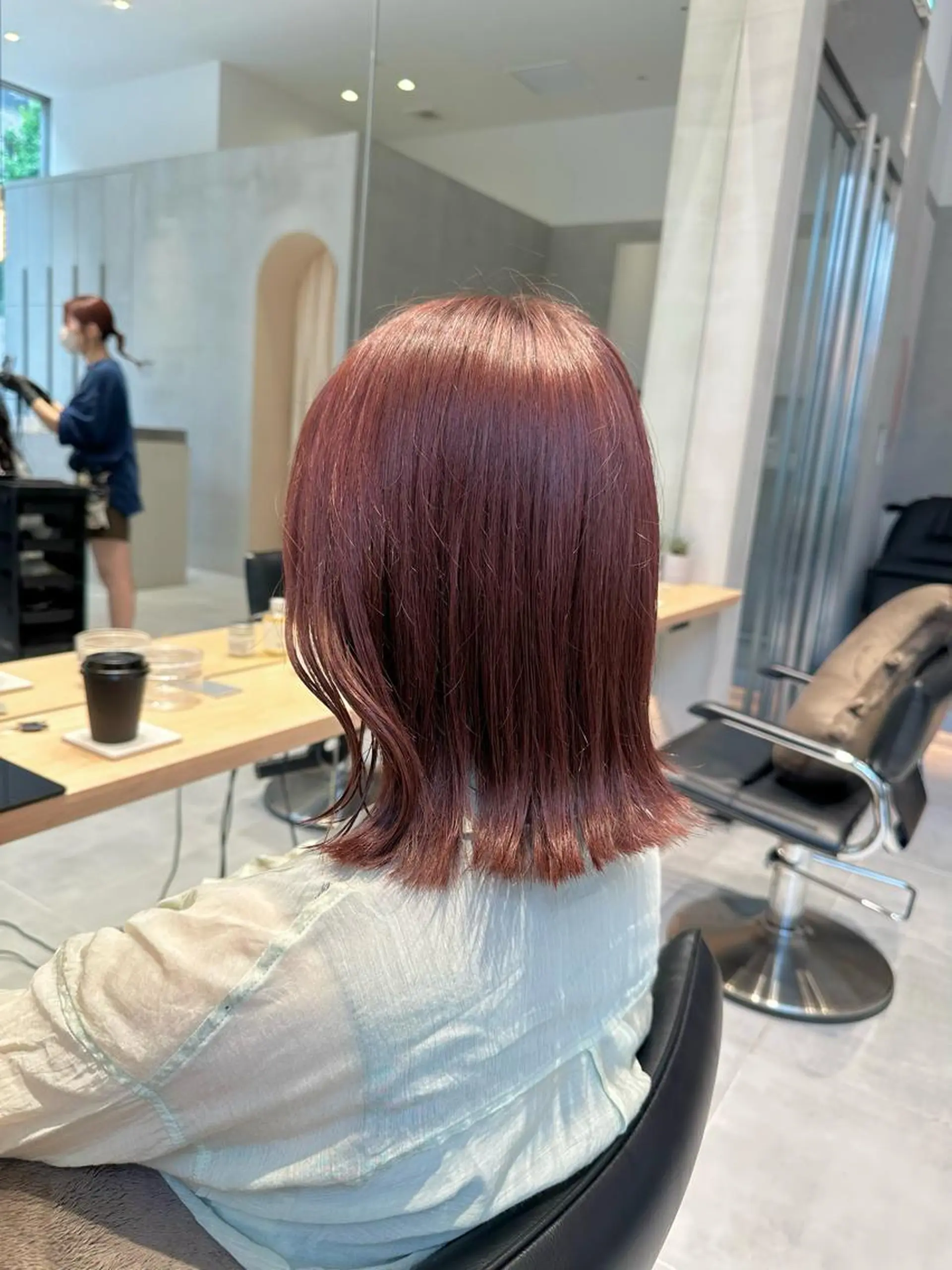 ミディアム カラー ヘアカラー トリートメント ヘッドスパ ヘアセット 透ける艶カラー💎 ミオのヘアスタイル