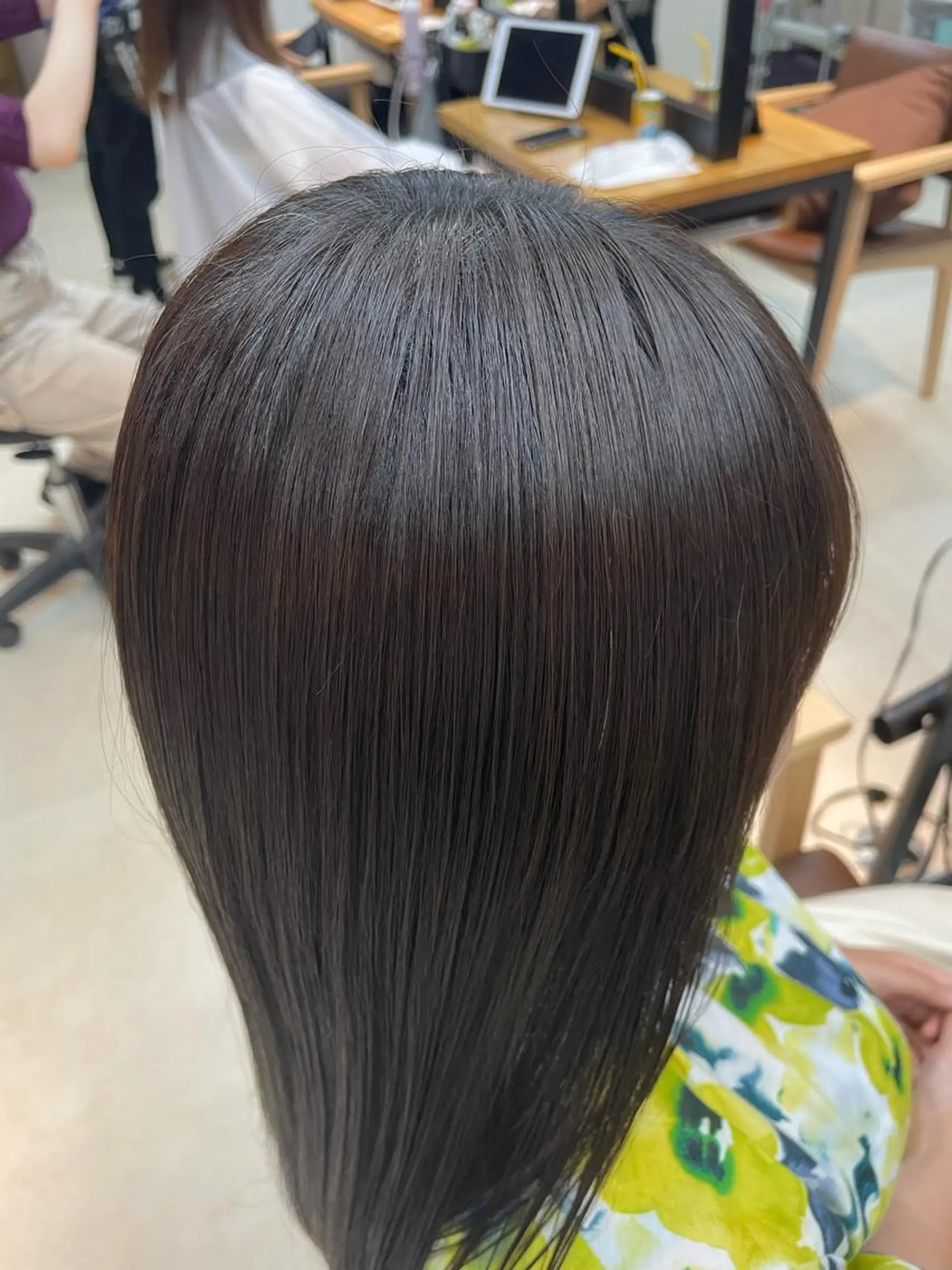 セミロング 🫧艶カラー×カット 🫧　harunaのヘアスタイル