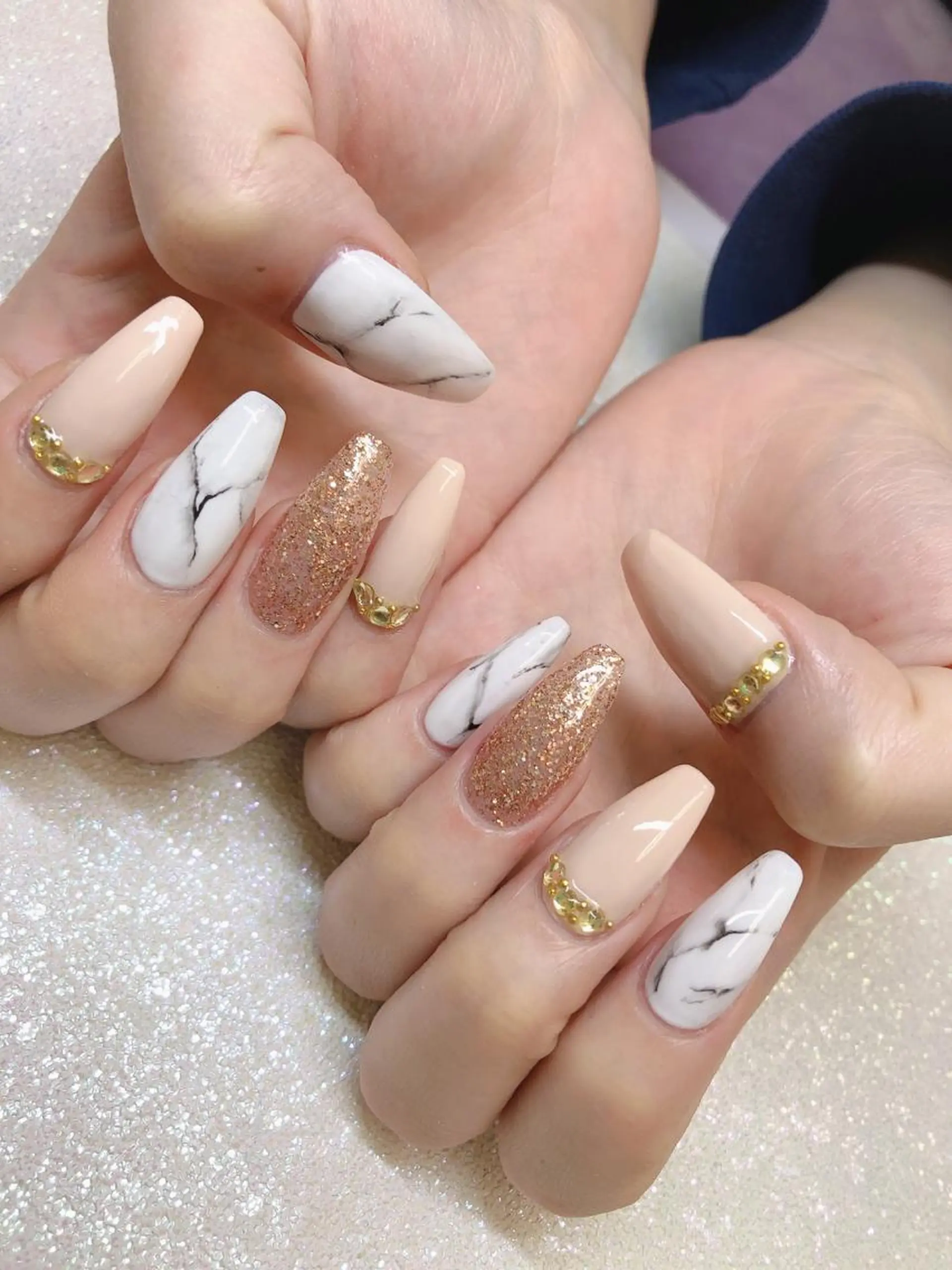ネイル Flowerネイルサロン所属・. yukiのネイルデザイン