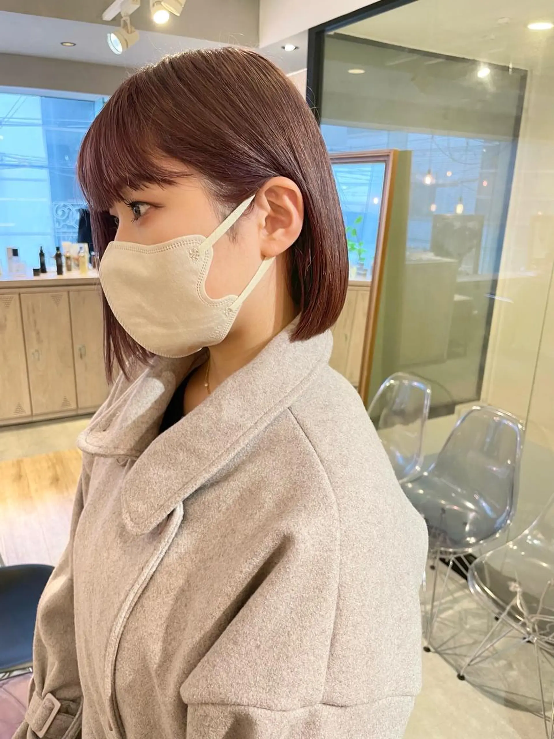 ショート カラー カット ヘアカラー ぱつっとボブ 古家 佑真のヘアスタイル