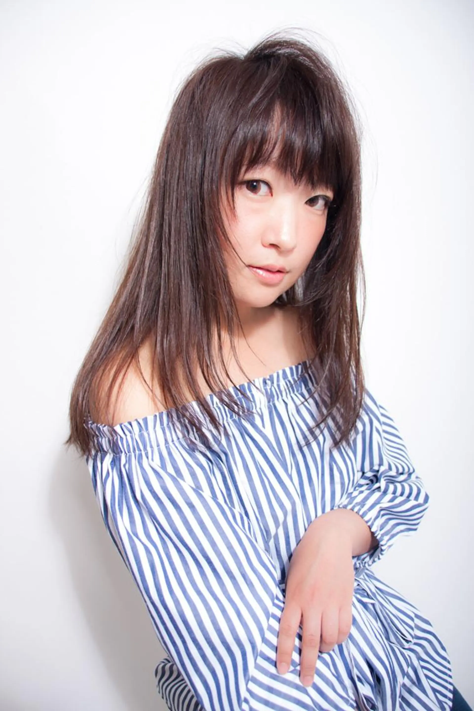 セミロング カラー RESBORN所属・長岡 大偉のヘアスタイル