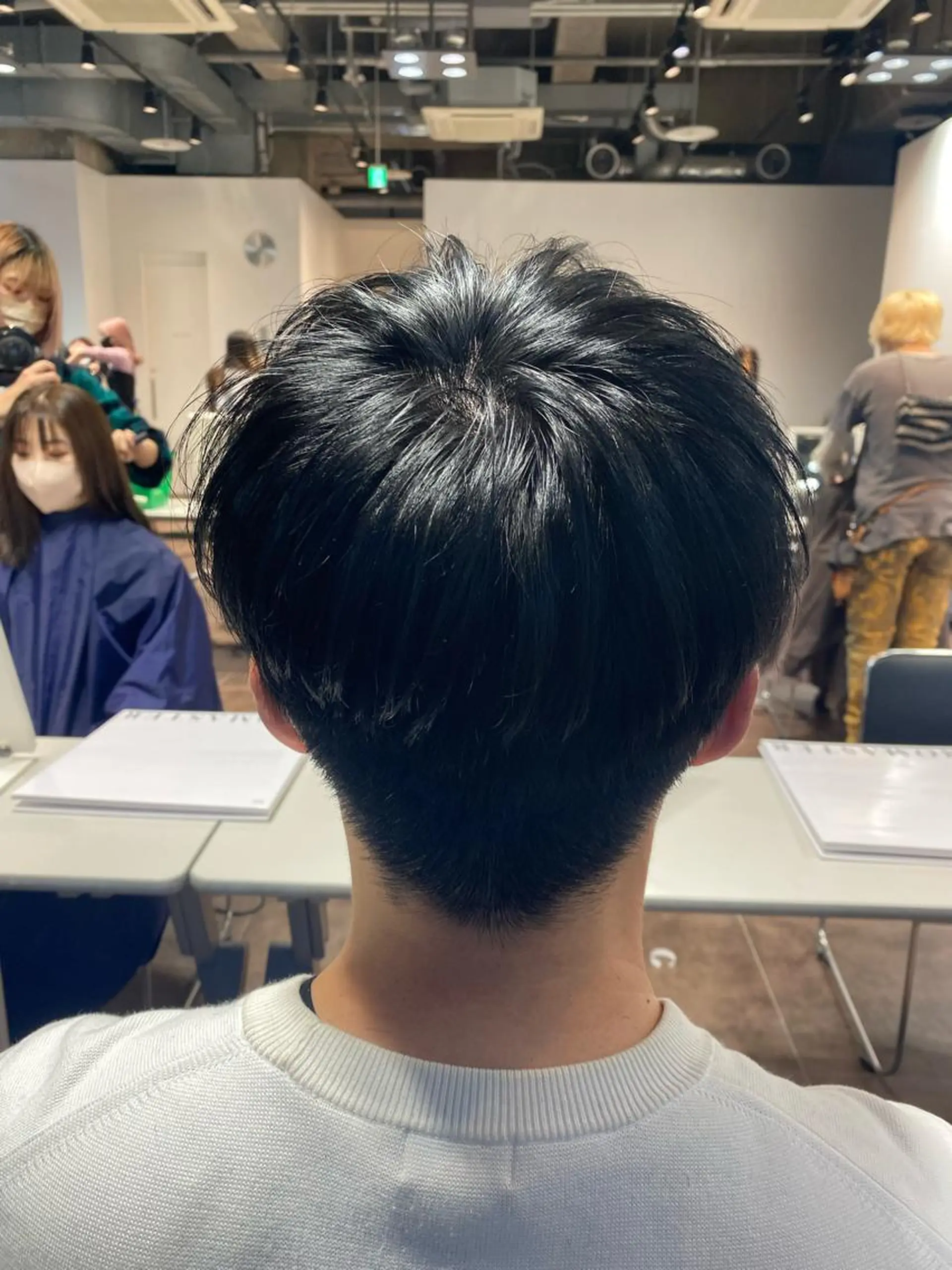 ミディアム mio/⭐︎ ブリーチ指名No.1のヘアスタイル