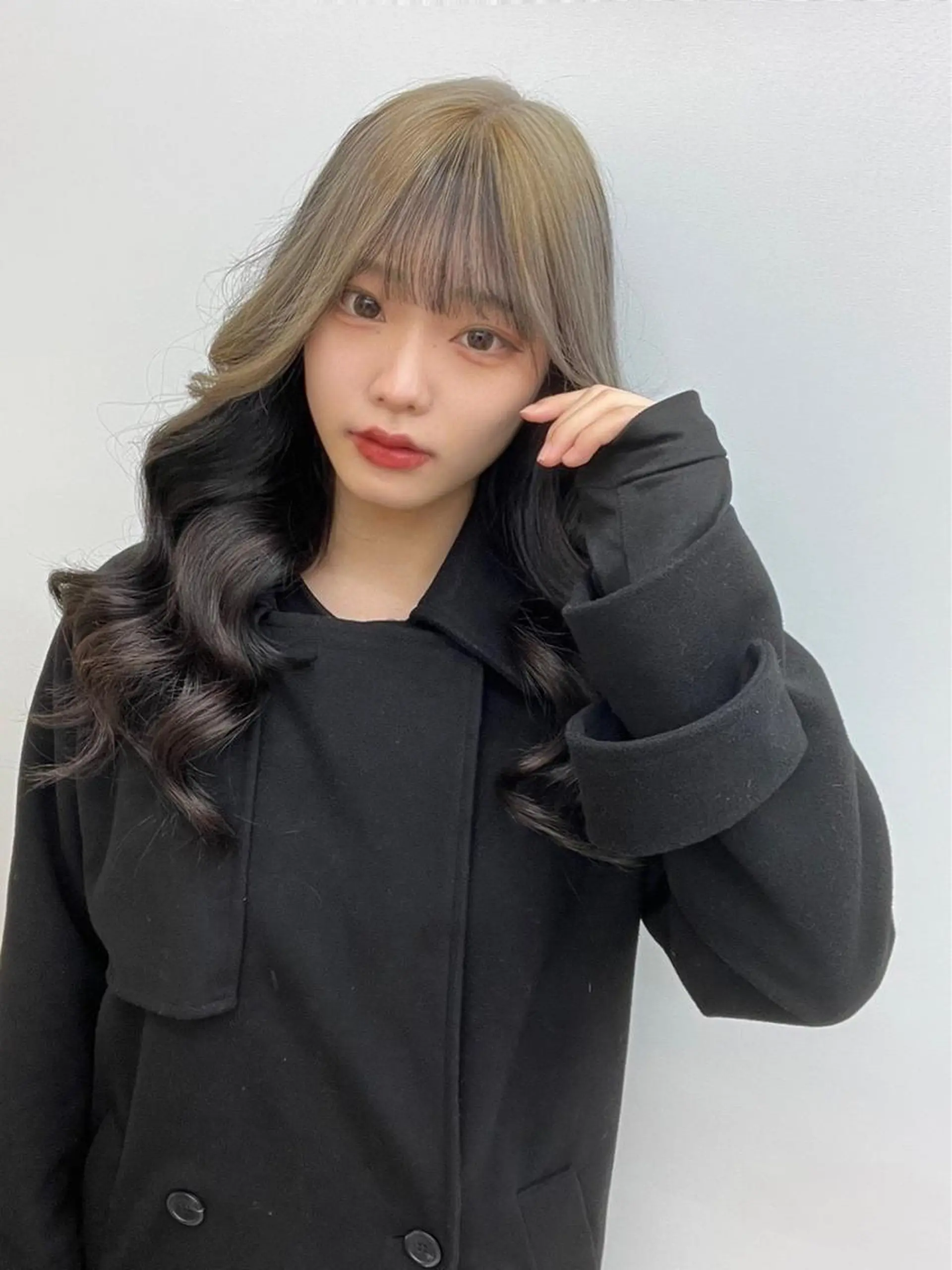 ロング ヘアカラー 🇰🇷jisoo -ジス-🇰🇷のヘアスタイル