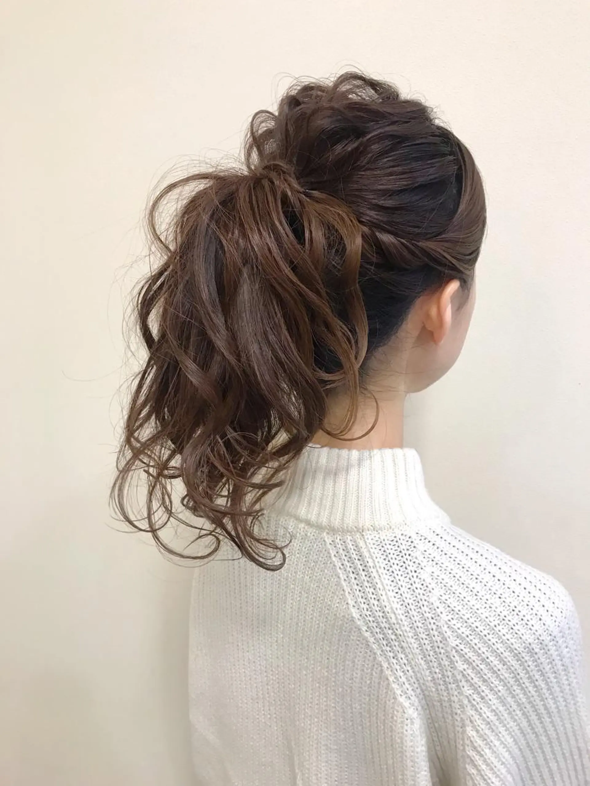 ロング ヘアアレンジ ポニーテール 沢田 瞳のヘアスタイル