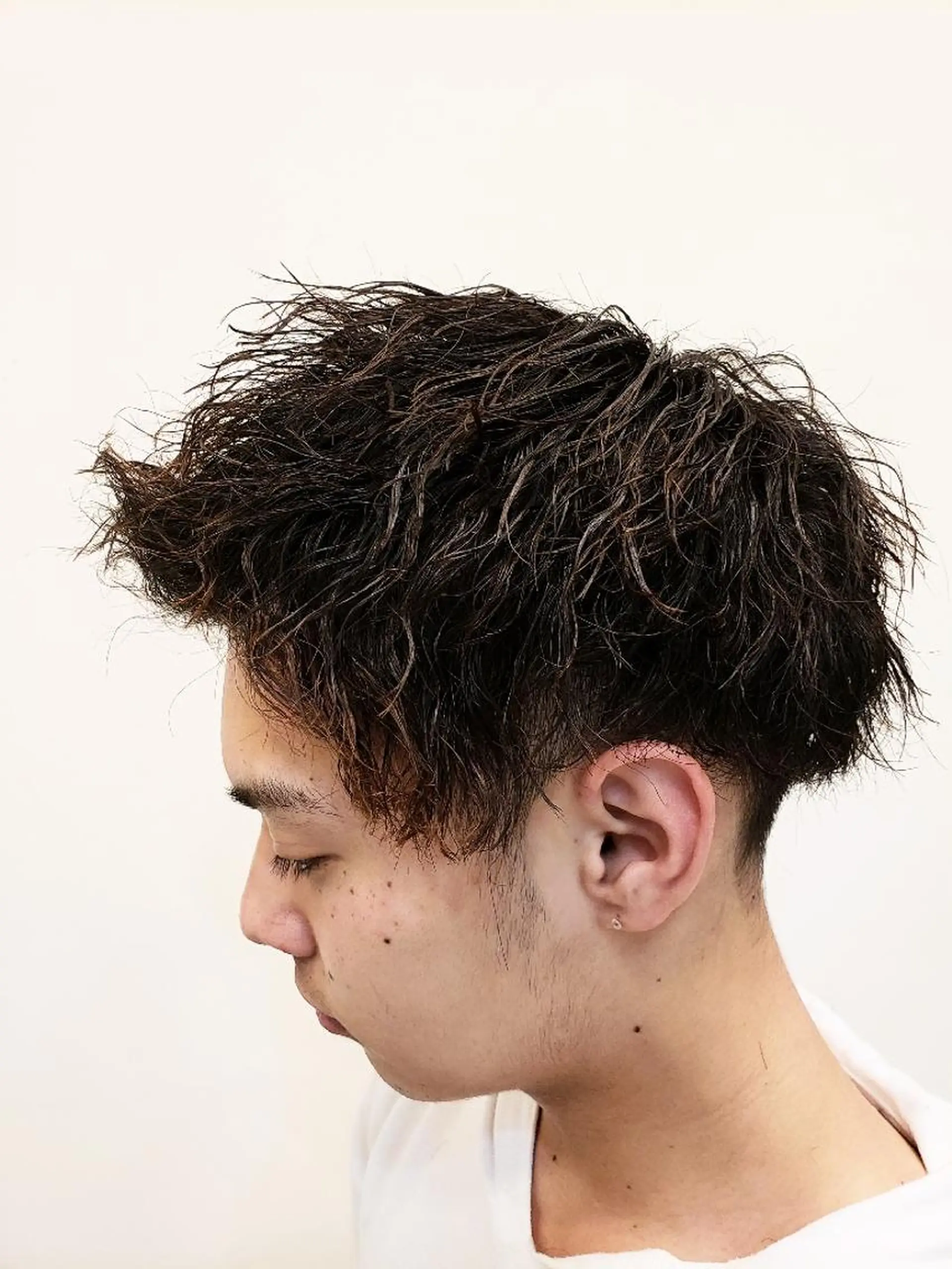 ショート メンズ パーマ メンズパーマ メンズツイストパーマ ツイストパーマ FREEX所属・特殊パーマ 片山恭兵のヘアスタイル